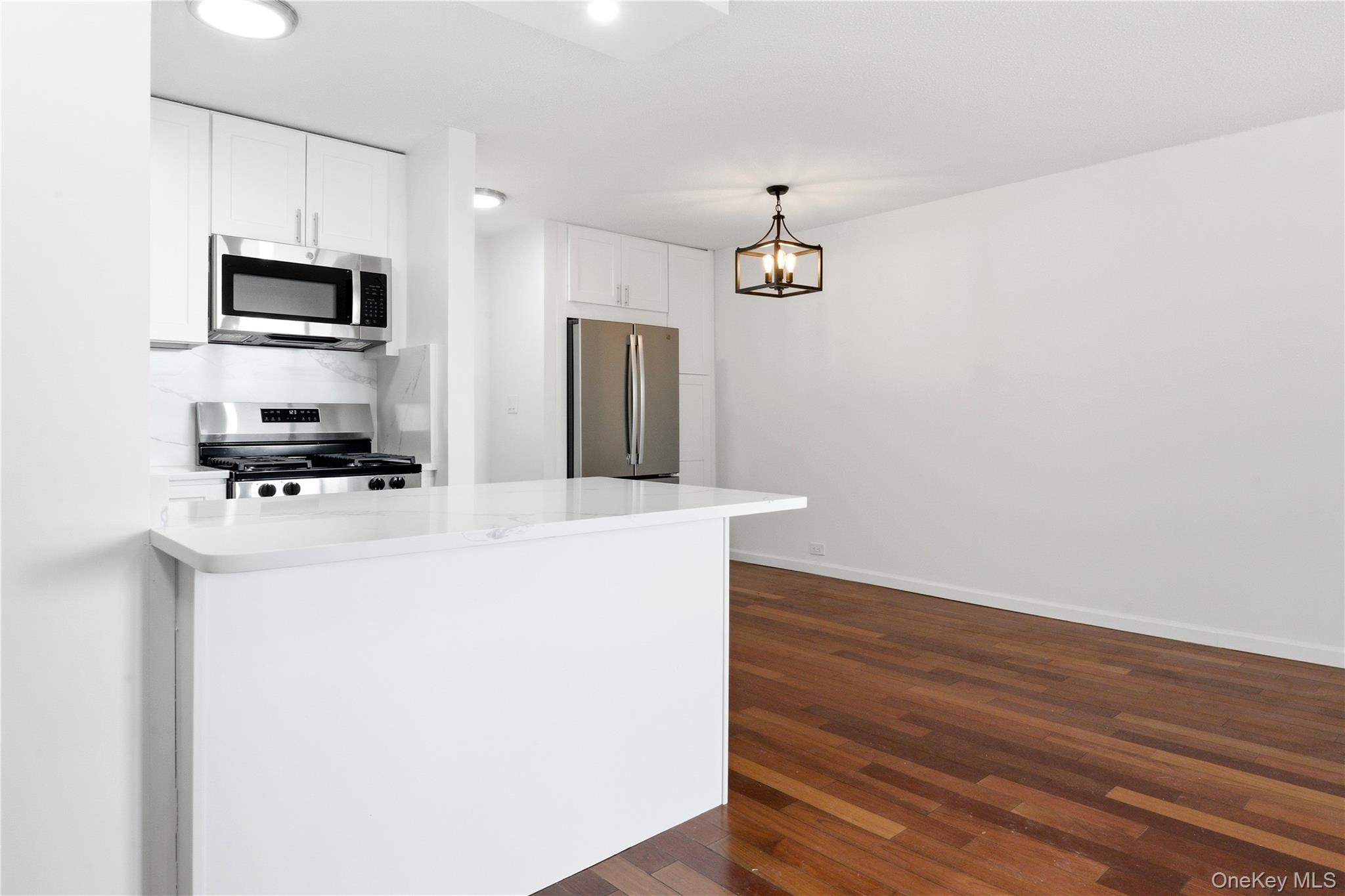 #15 photo, 152-18 Union Turnpike, 法拉盛 Flushing , NY 11367