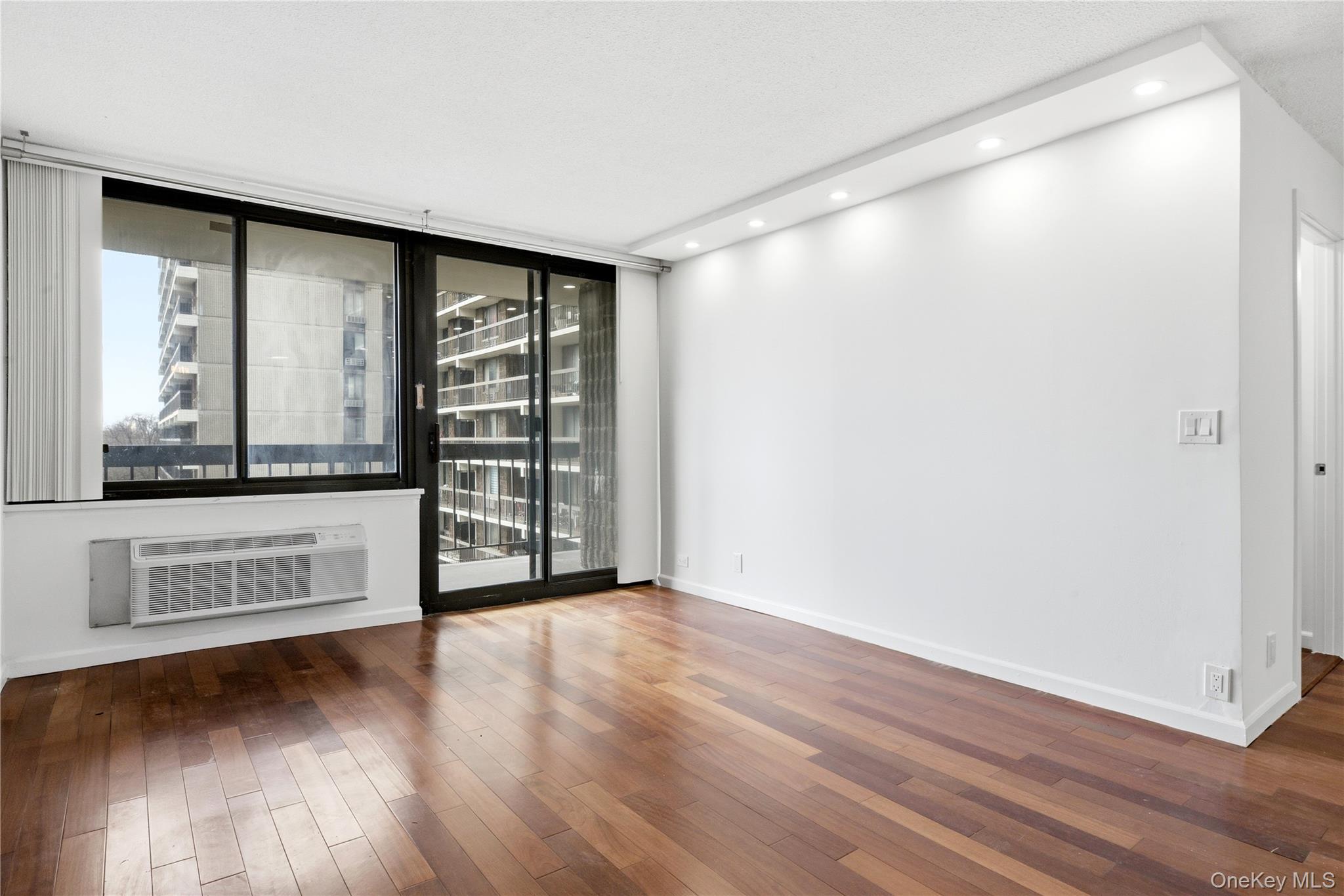 #20 photo, 152-18 Union Turnpike, 法拉盛 Flushing , NY 11367