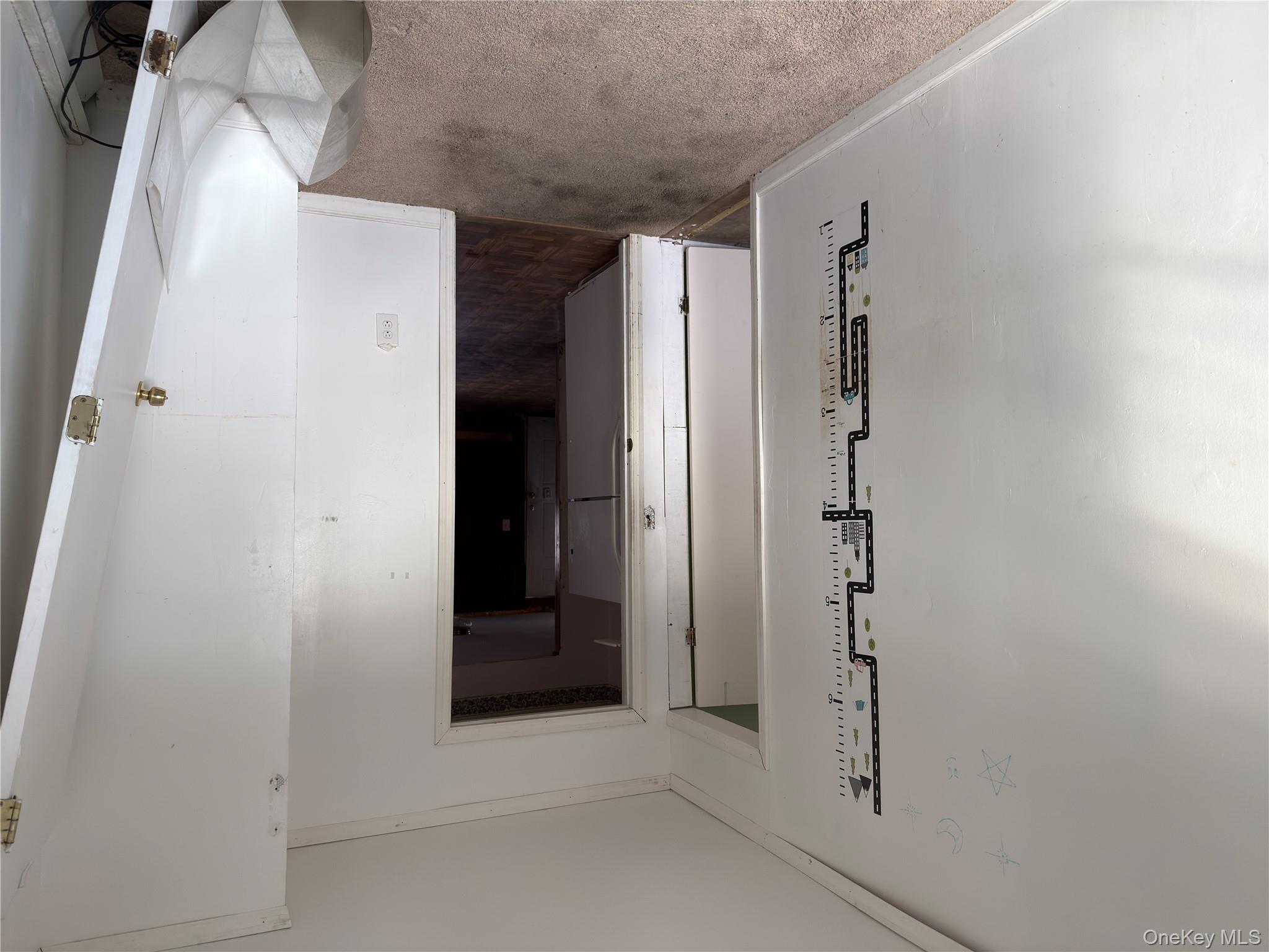 #8 photo, 124-12 7th Avenue, College Point , NY 11356