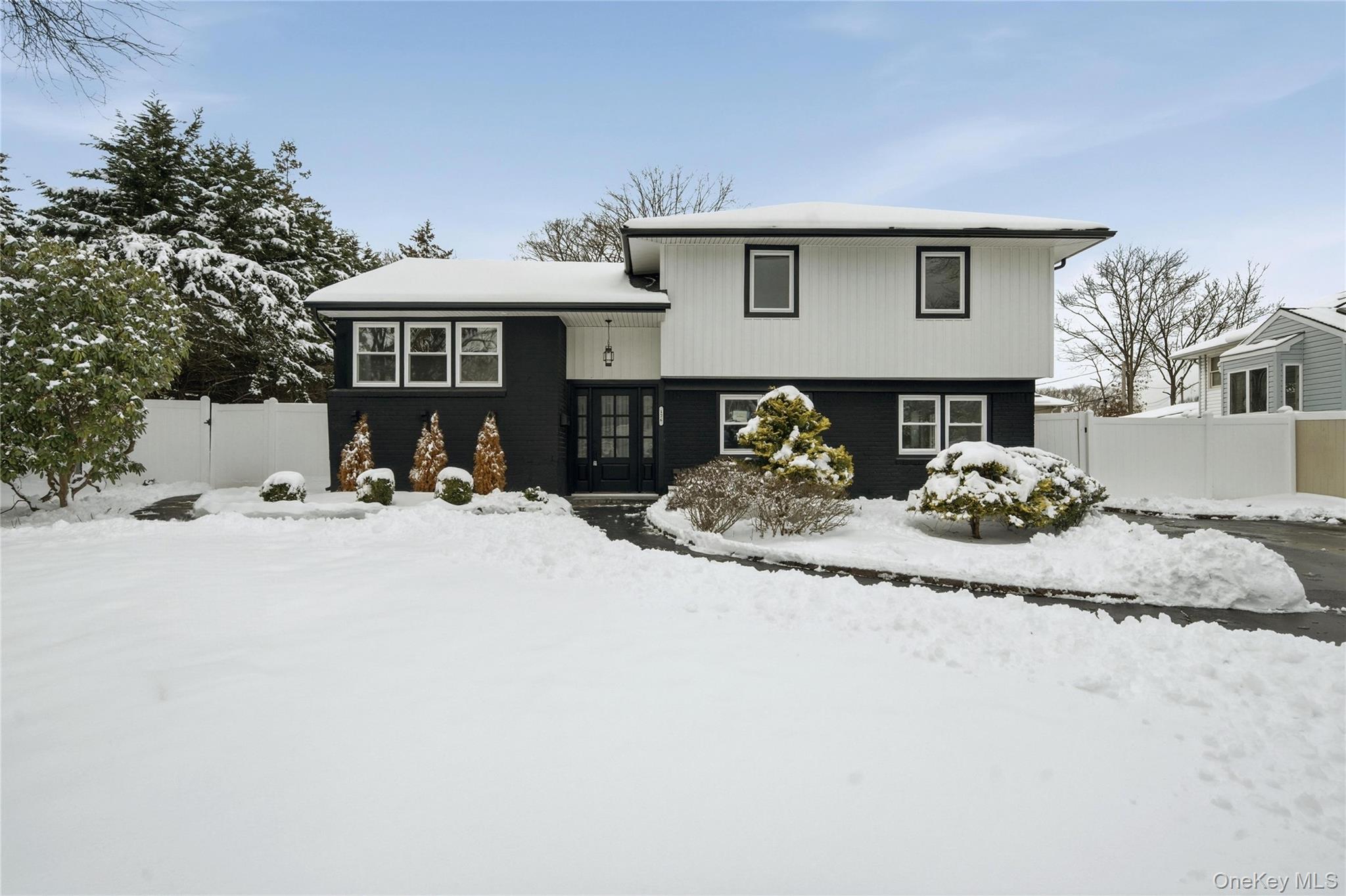 #4 photo, 126 Country Village Lane, 東長島 East Islip , NY 11730