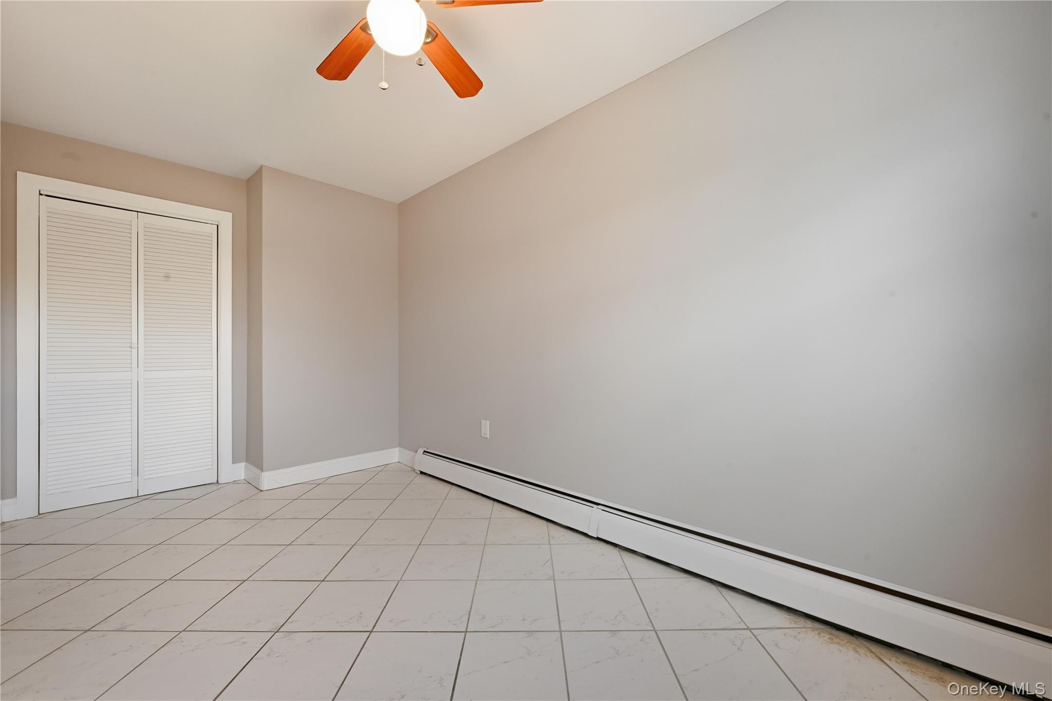 #13 photo, 3037 N Jerusalem Road, Levittown , NY 11756