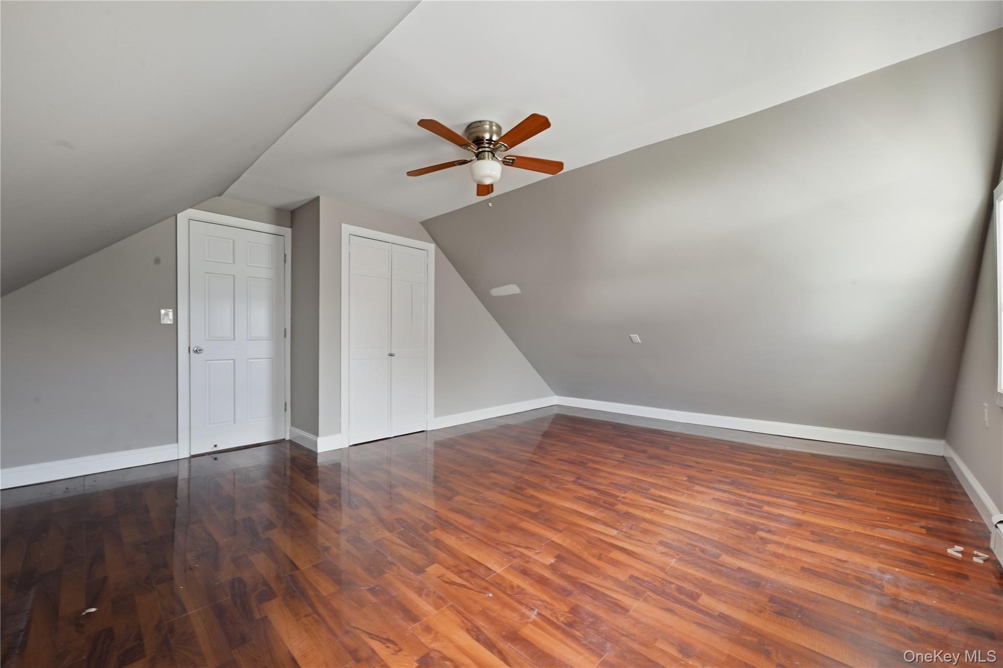 #19 photo, 3037 N Jerusalem Road, Levittown , NY 11756