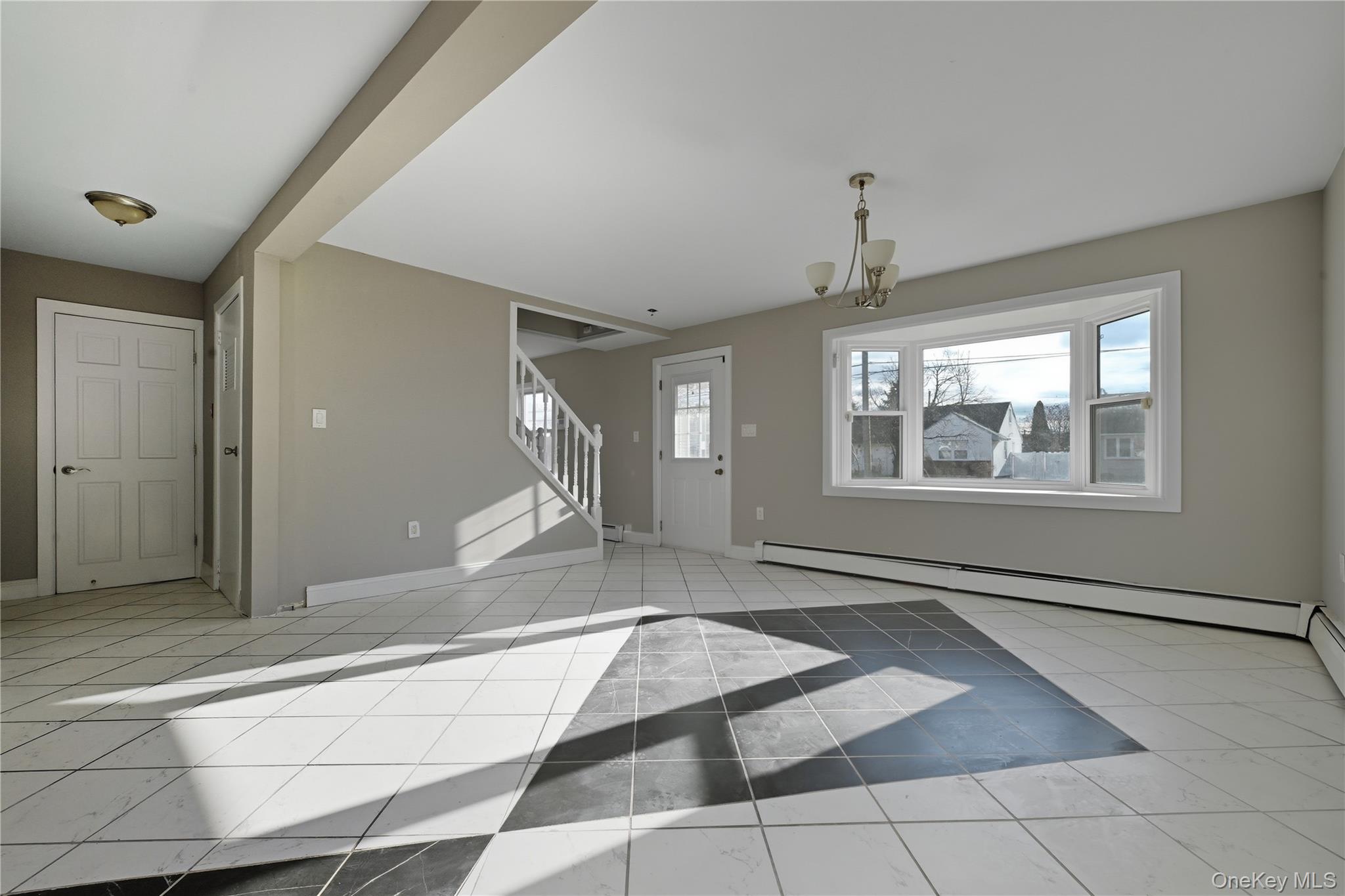 #7 photo, 3037 N Jerusalem Road, Levittown , NY 11756