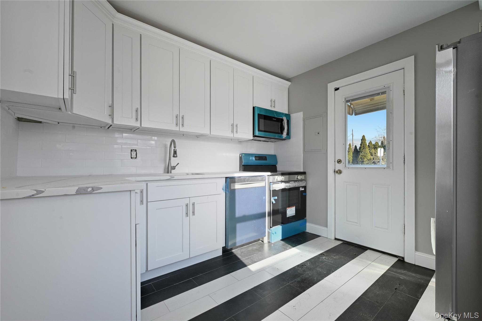 #9 photo, 3037 N Jerusalem Road, Levittown , NY 11756