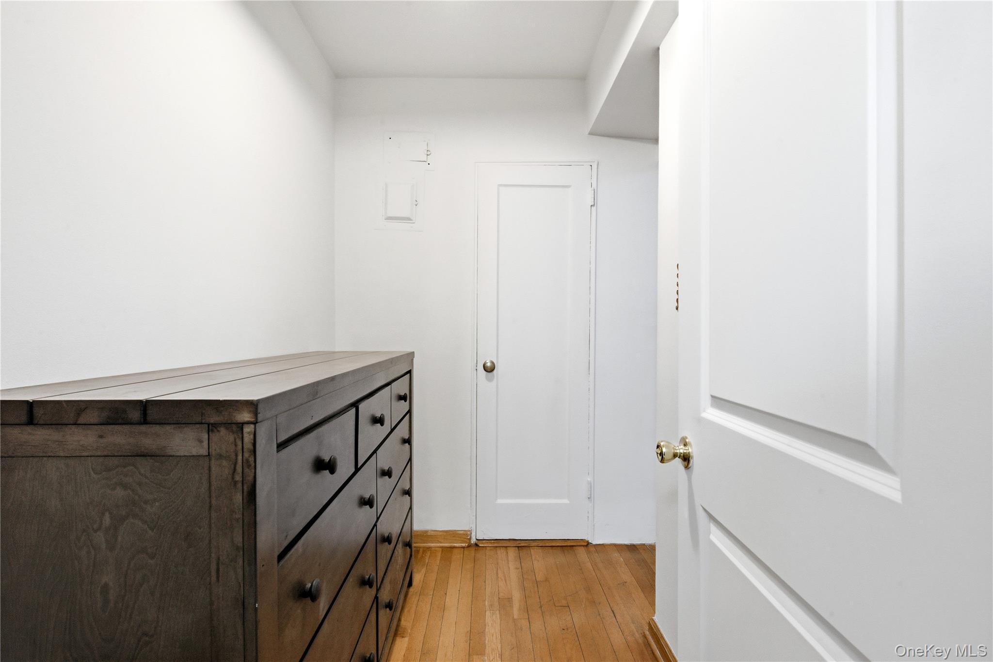 #8 photo, 100-11 67th Road, Forest Hills , NY 11375