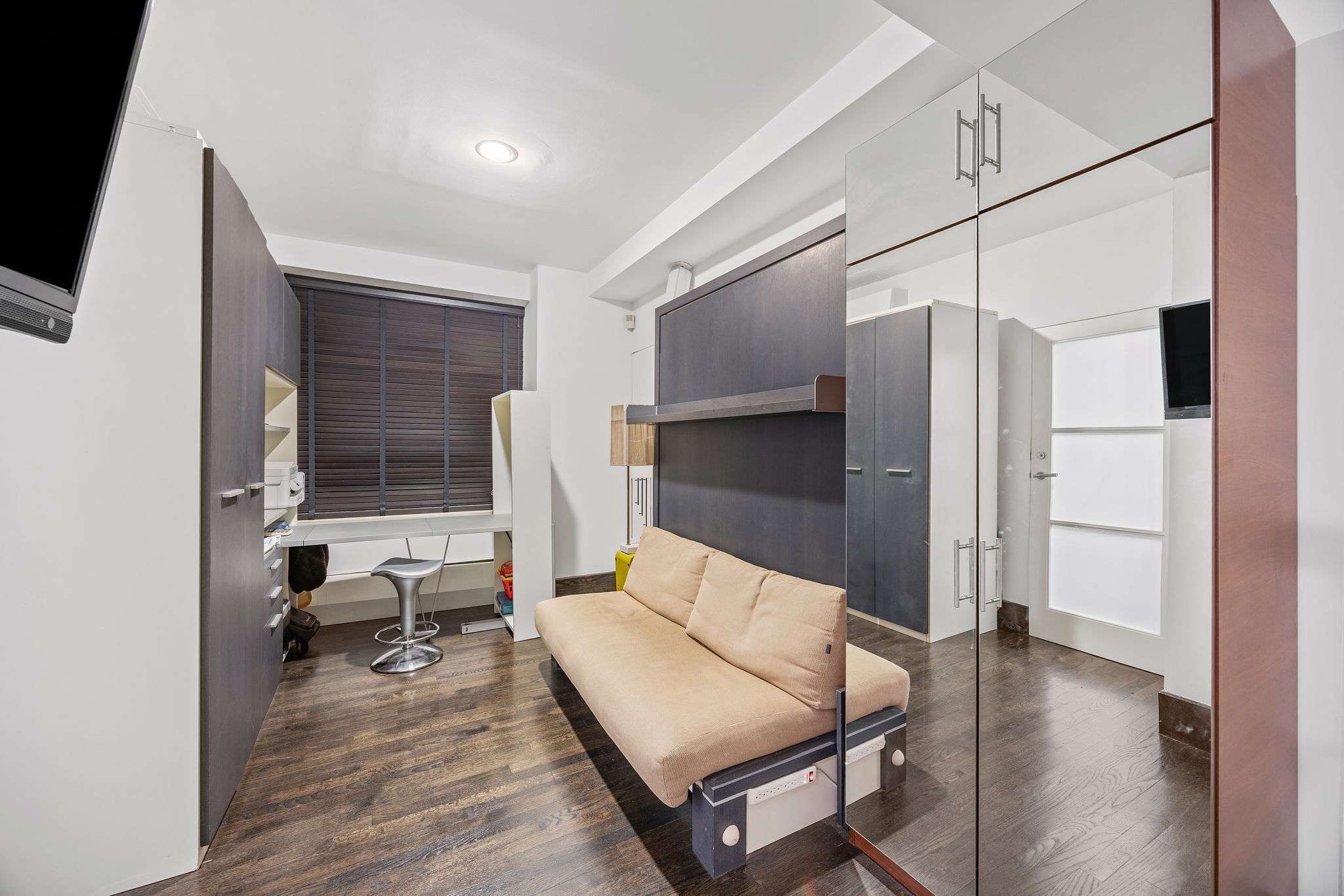 #19 photo, 100 Central Park S, Central Park South , NY 10019