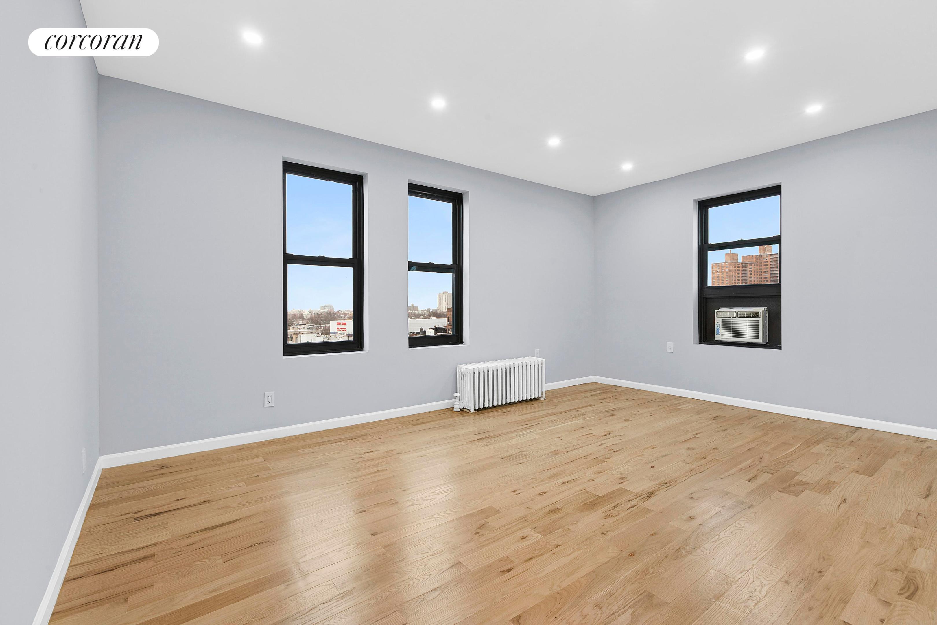 #1 photo, 345 MONTGOMERY Street, Бруклин ‖ Crown Heights , NY 11225
