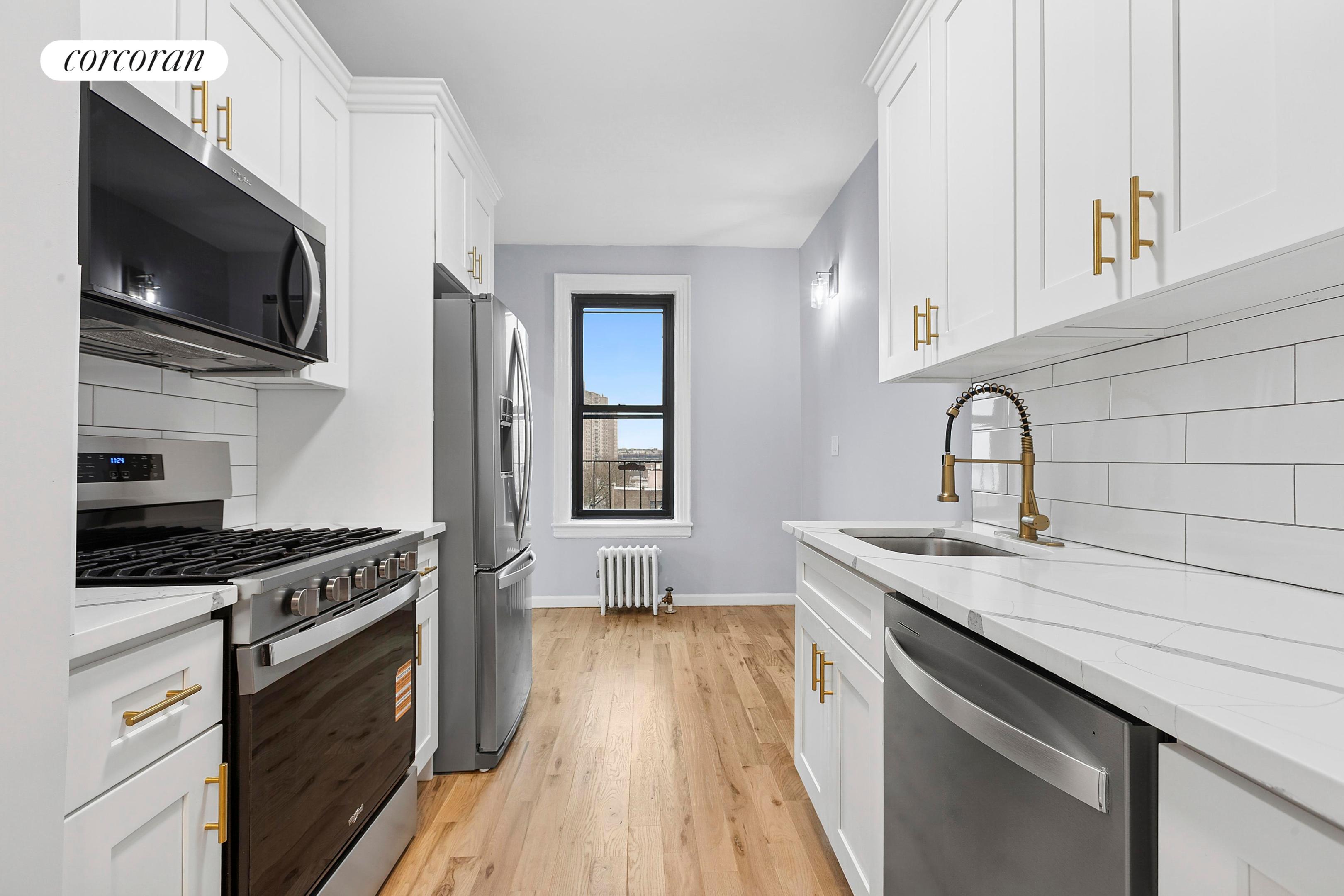 #5 photo, 345 MONTGOMERY Street, Бруклин ‖ Crown Heights , NY 11225