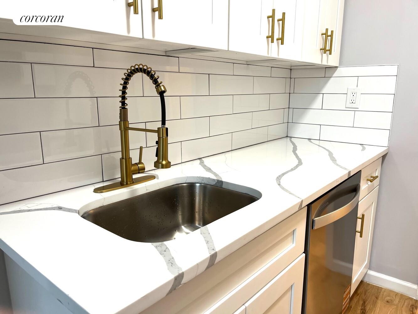 #7 photo, 345 MONTGOMERY Street, Crown Heights , NY 11225