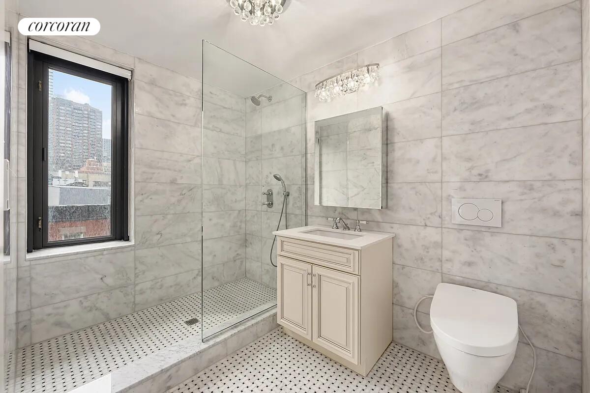 #5 photo, 253 E 62ND Street, Lenox Hill , NY 10065