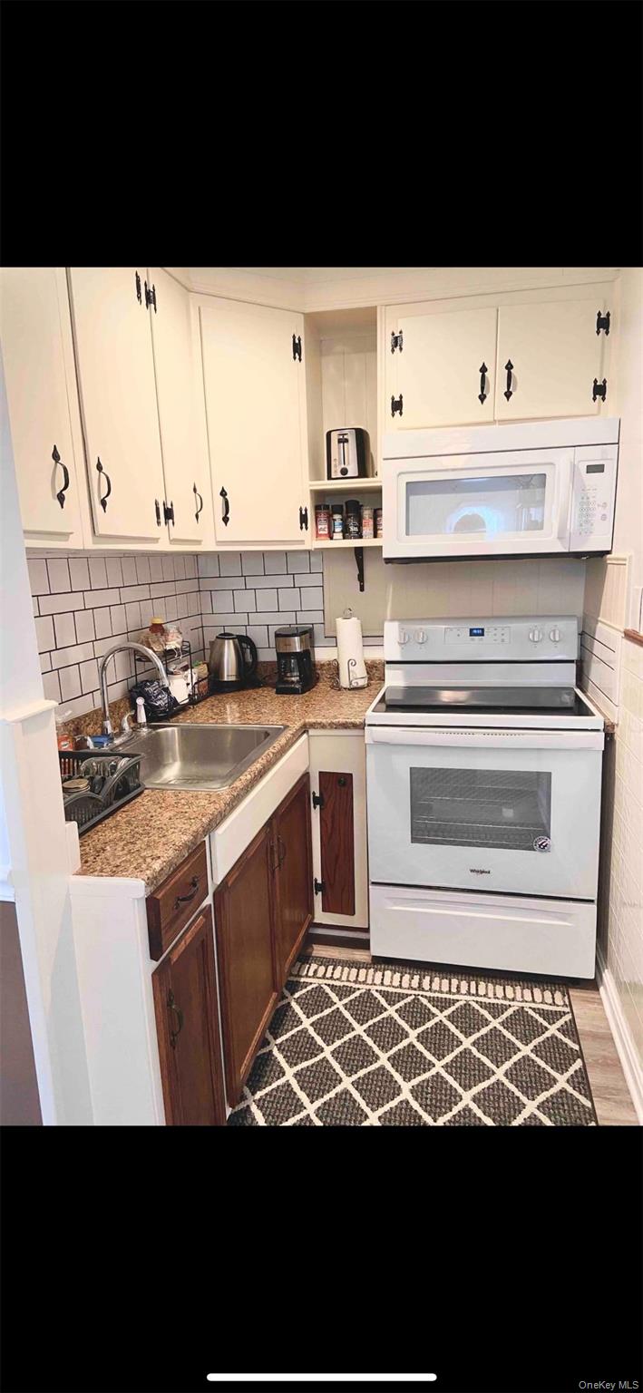 #2 photo, 133 South Street, Highland , NY 12528