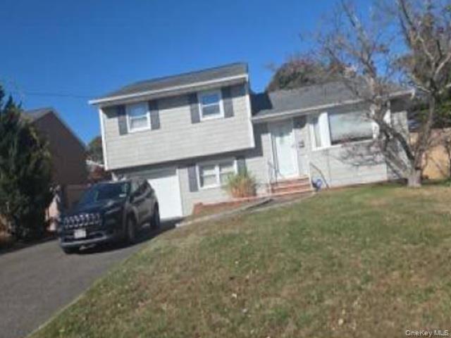 #1 photo, 113 Wilherm Lane, सफ़ोक काउंटी West Islip , NY 11795