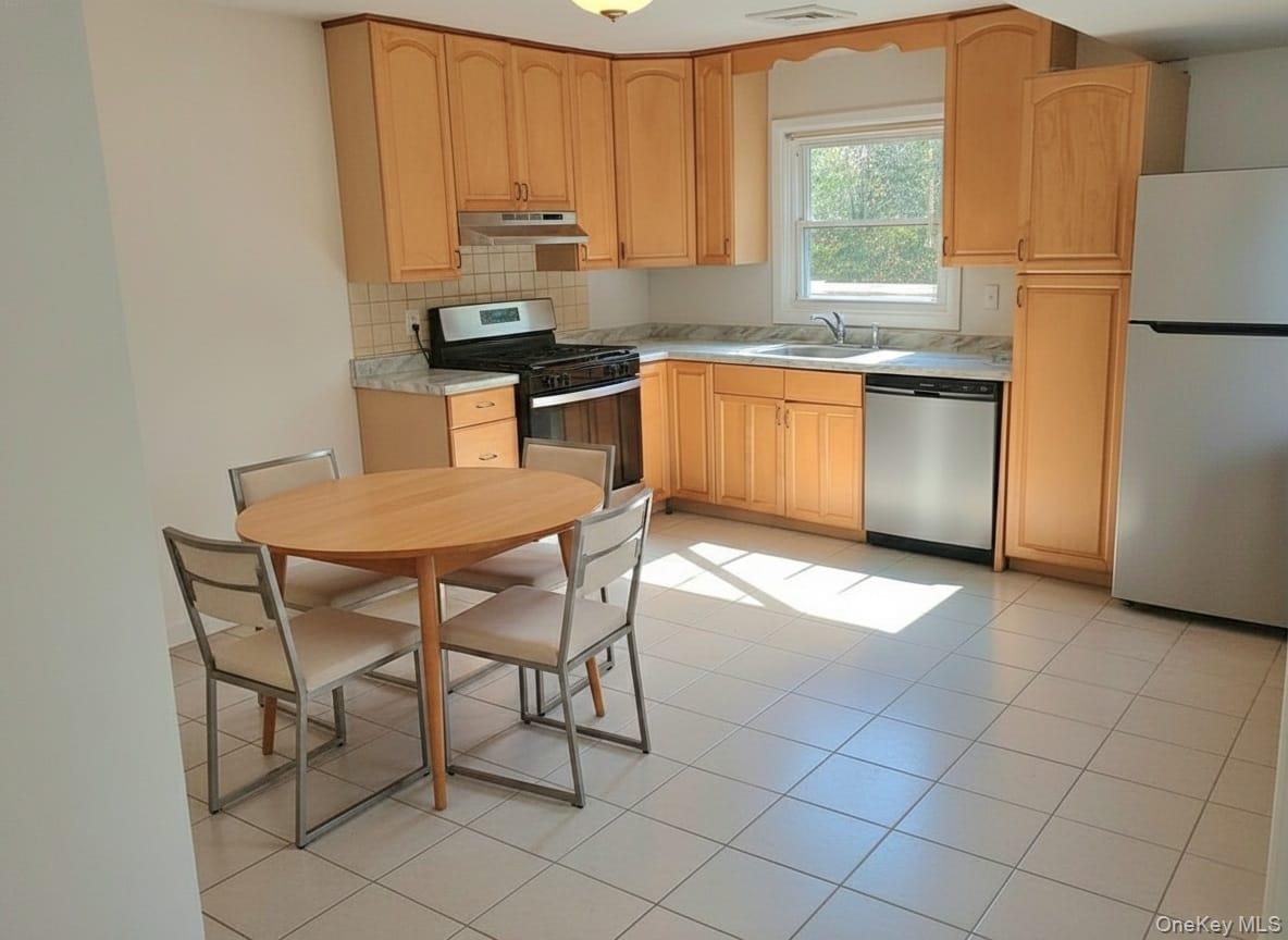 #5 photo, 2 Crestwood Trail, Monroe , NY 10950