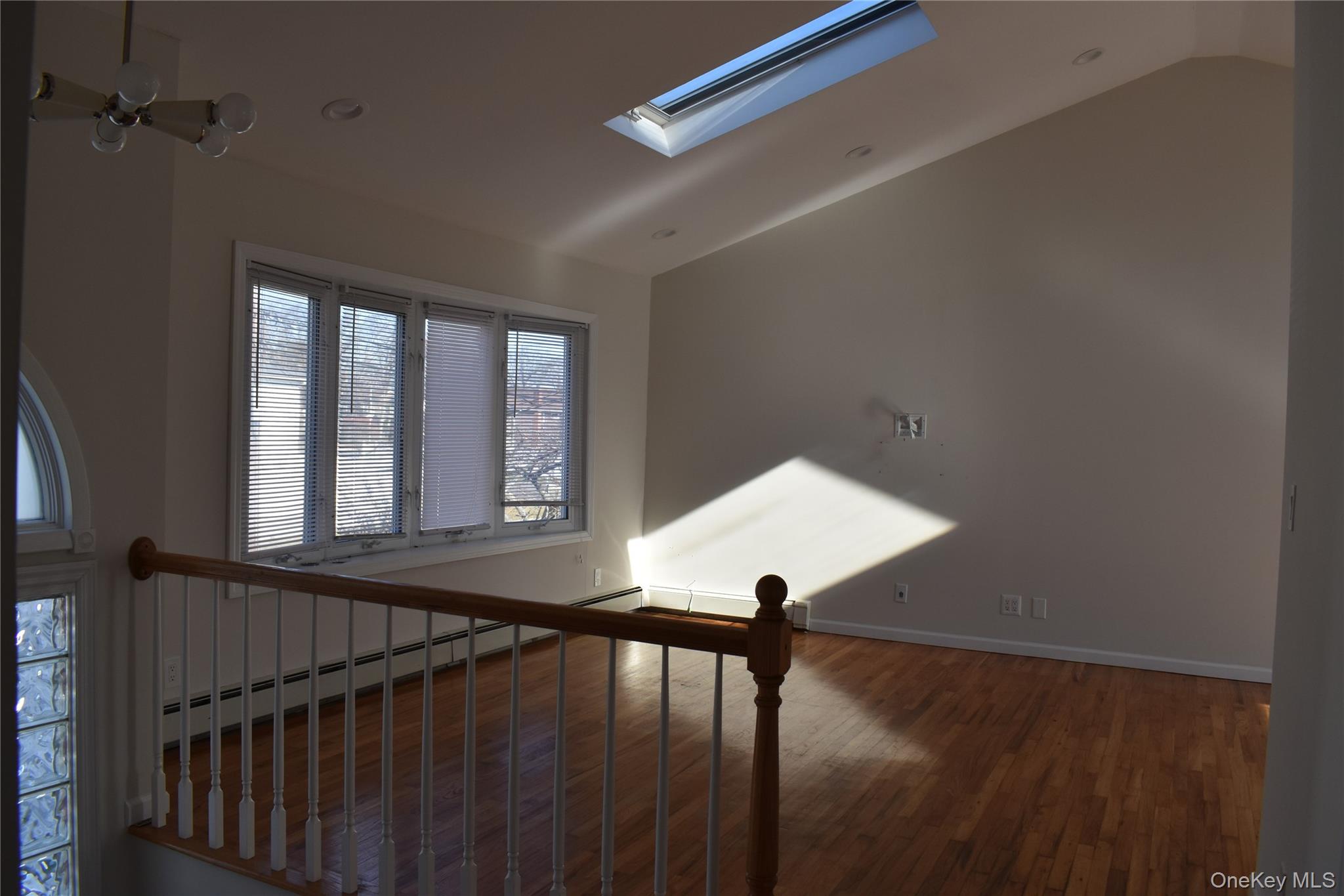 #3 photo, 6 Geiger Place, सफ़ोक काउंटी Deer Park , NY 11729