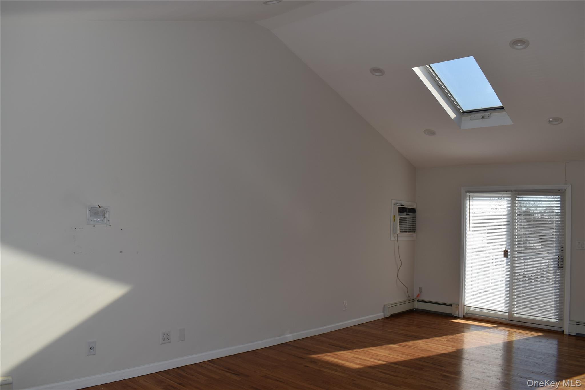 #5 photo, 6 Geiger Place, सफ़ोक काउंटी Deer Park , NY 11729