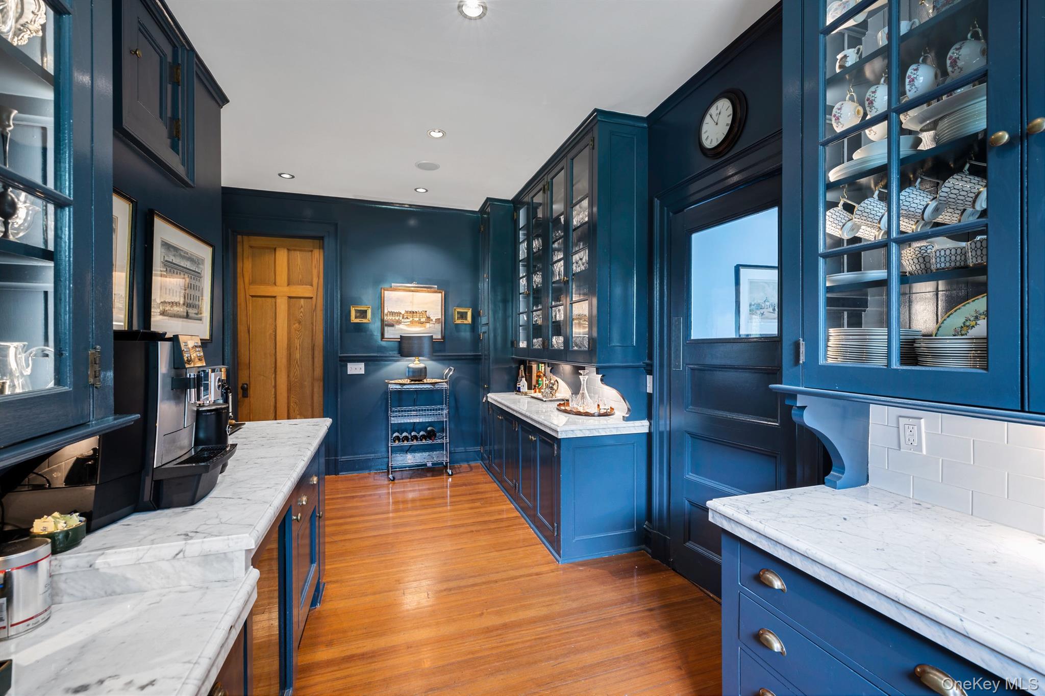 #13 photo, 94 Quogue Street, מחוז סאפוק Quogue , NY 11959