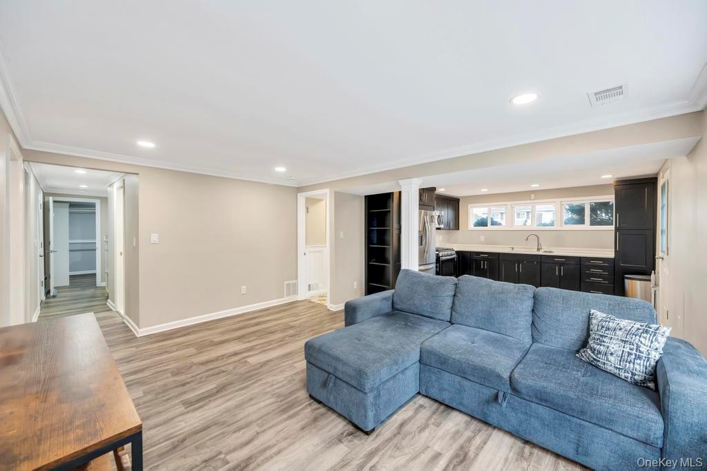 #20 photo, 178 Missouri Avenue, Bay Shore , NY 11706