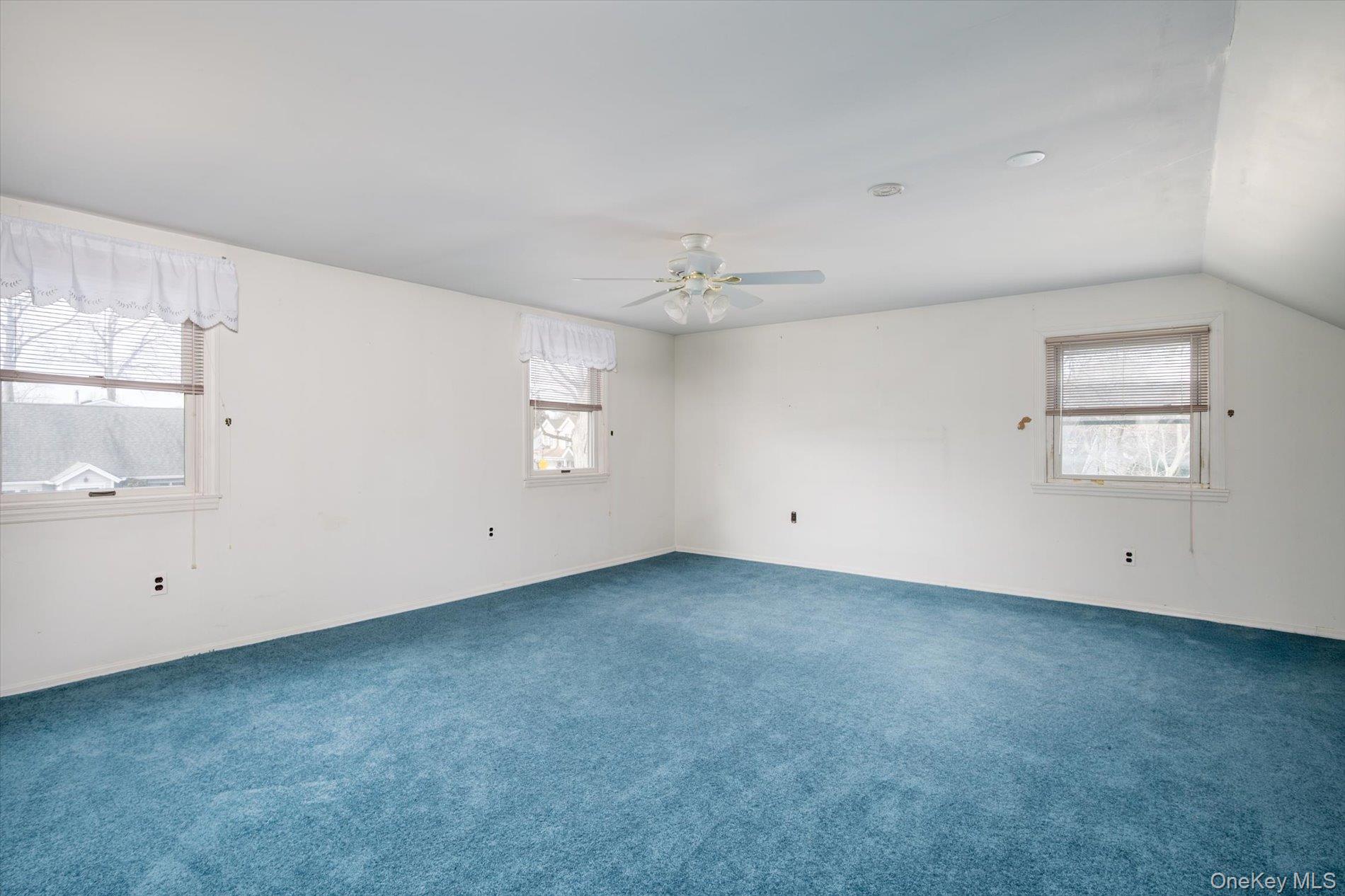 #15 photo, 1691 Lehigh Road, Wantagh , NY 11793