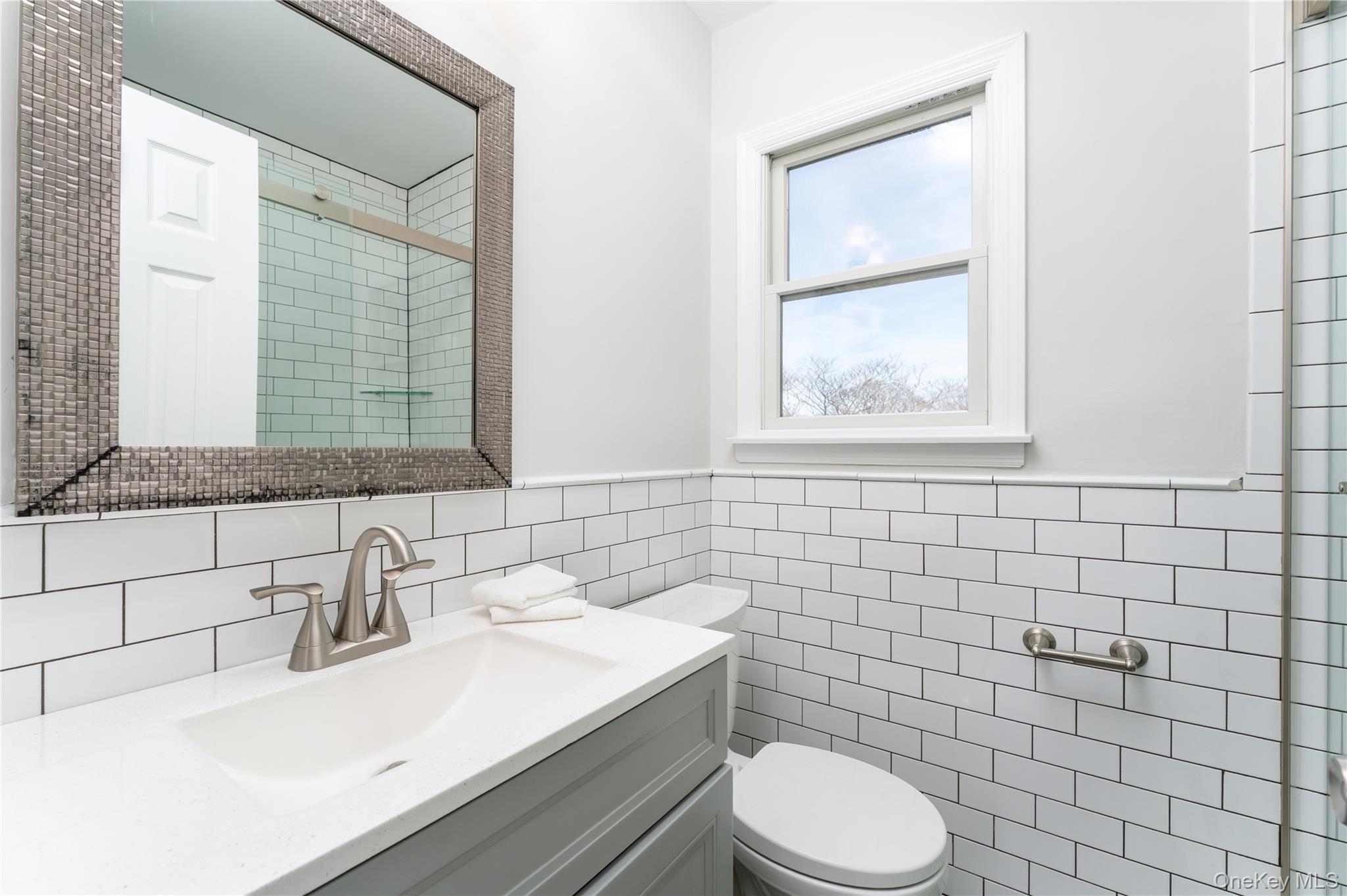 #13 photo, 7 Atlantic Drive, सफ़ोक काउंटी Sound Beach , NY 11789