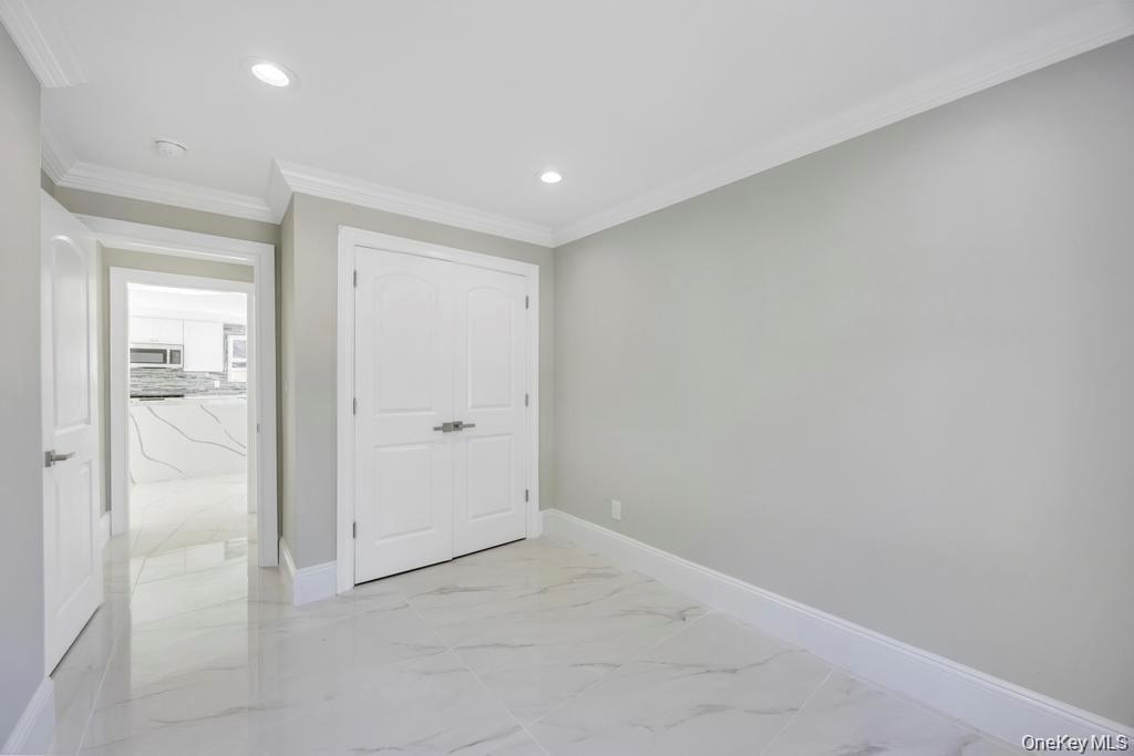 #10 photo, 41 Perry Street, नासाउ काउंटी Hempstead , NY 11550