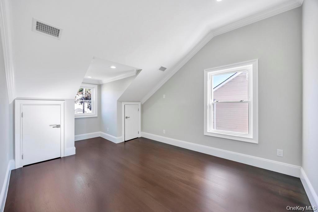 #13 photo, 41 Perry Street, नासाउ काउंटी Hempstead , NY 11550