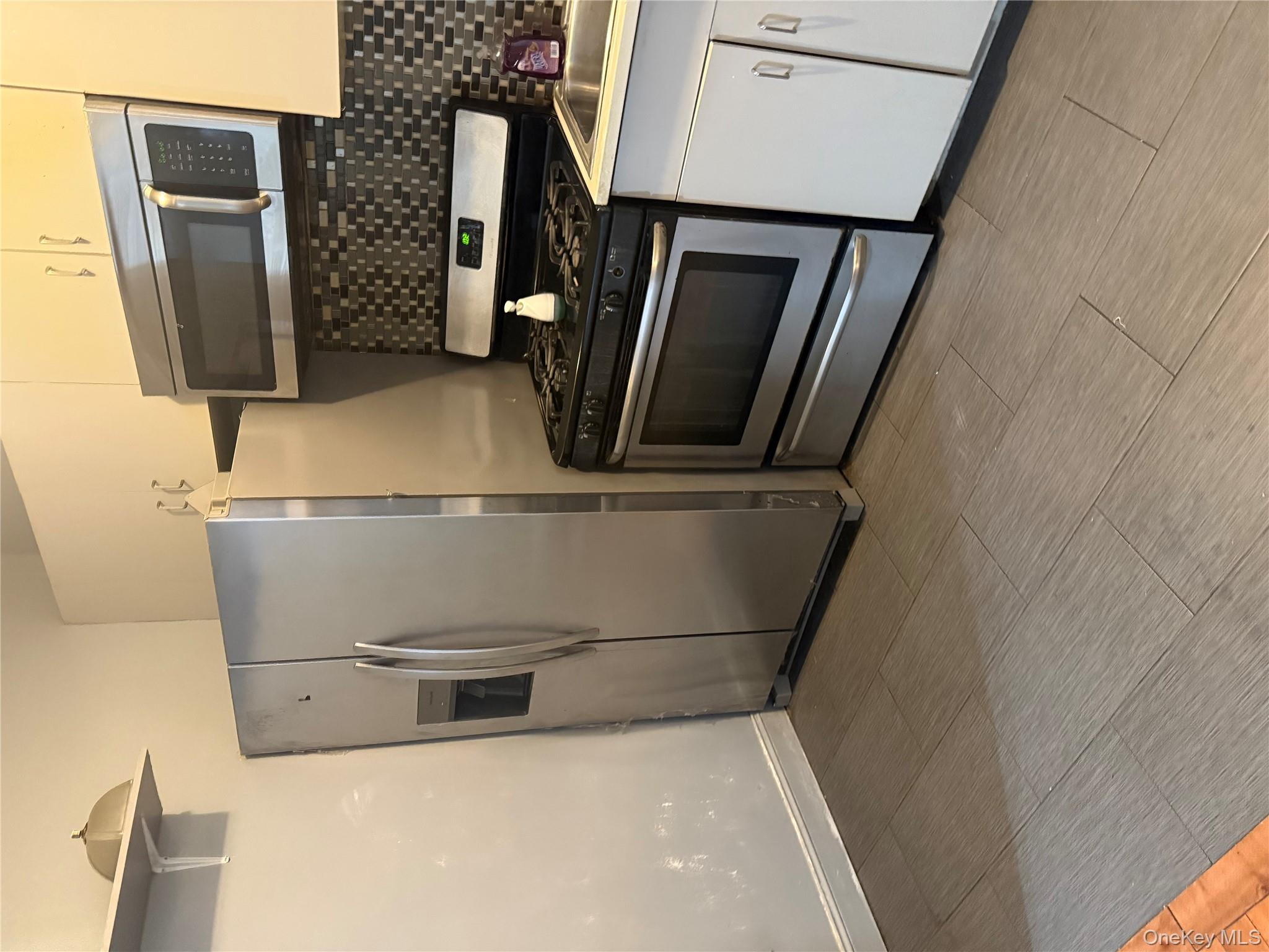 #8 photo, 169 Euclid Avenue, 브루클린 Brooklyn , NY 11208