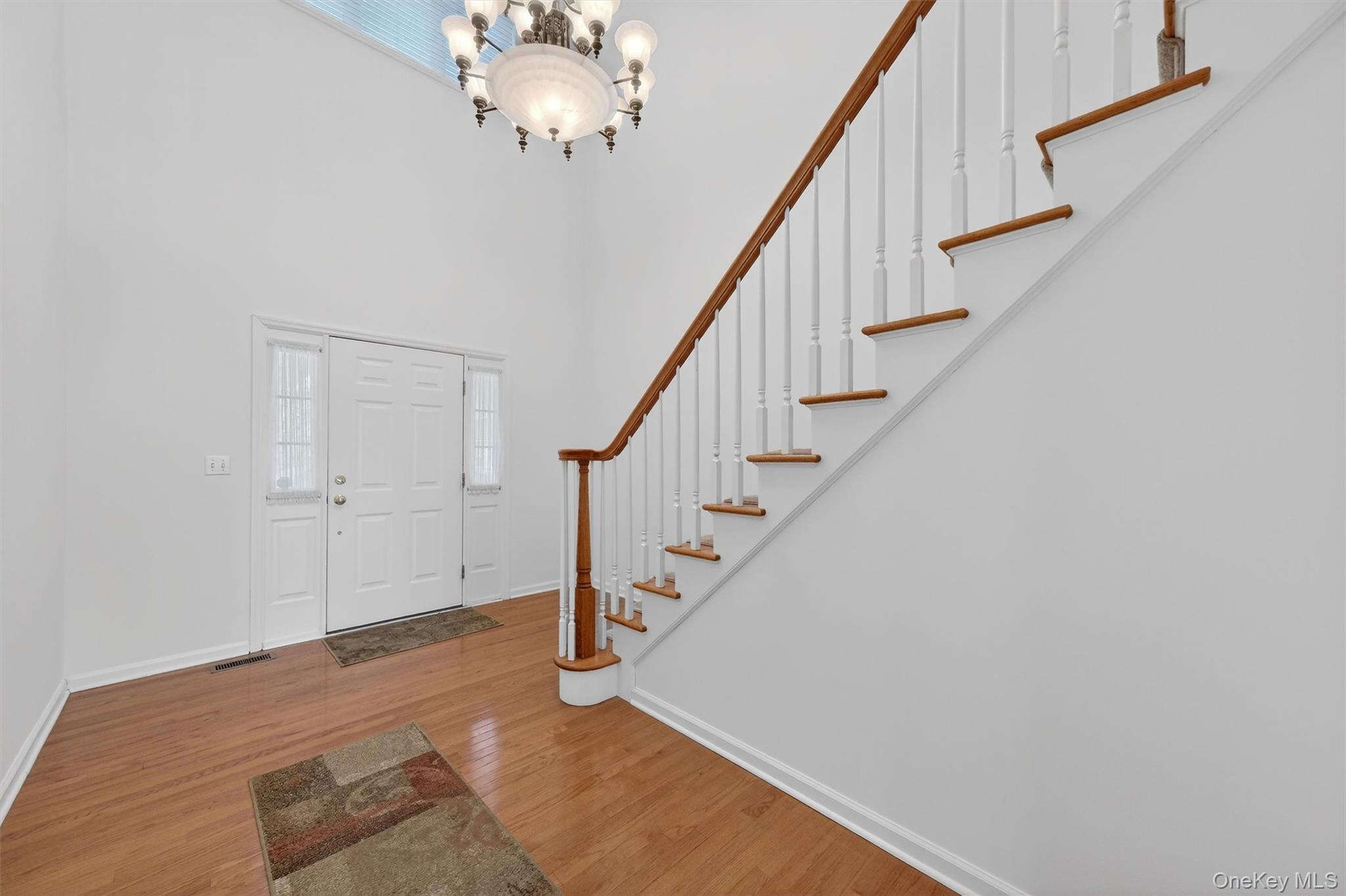 #5 photo, 5 Clearwater Court, Beacon , NY 12508