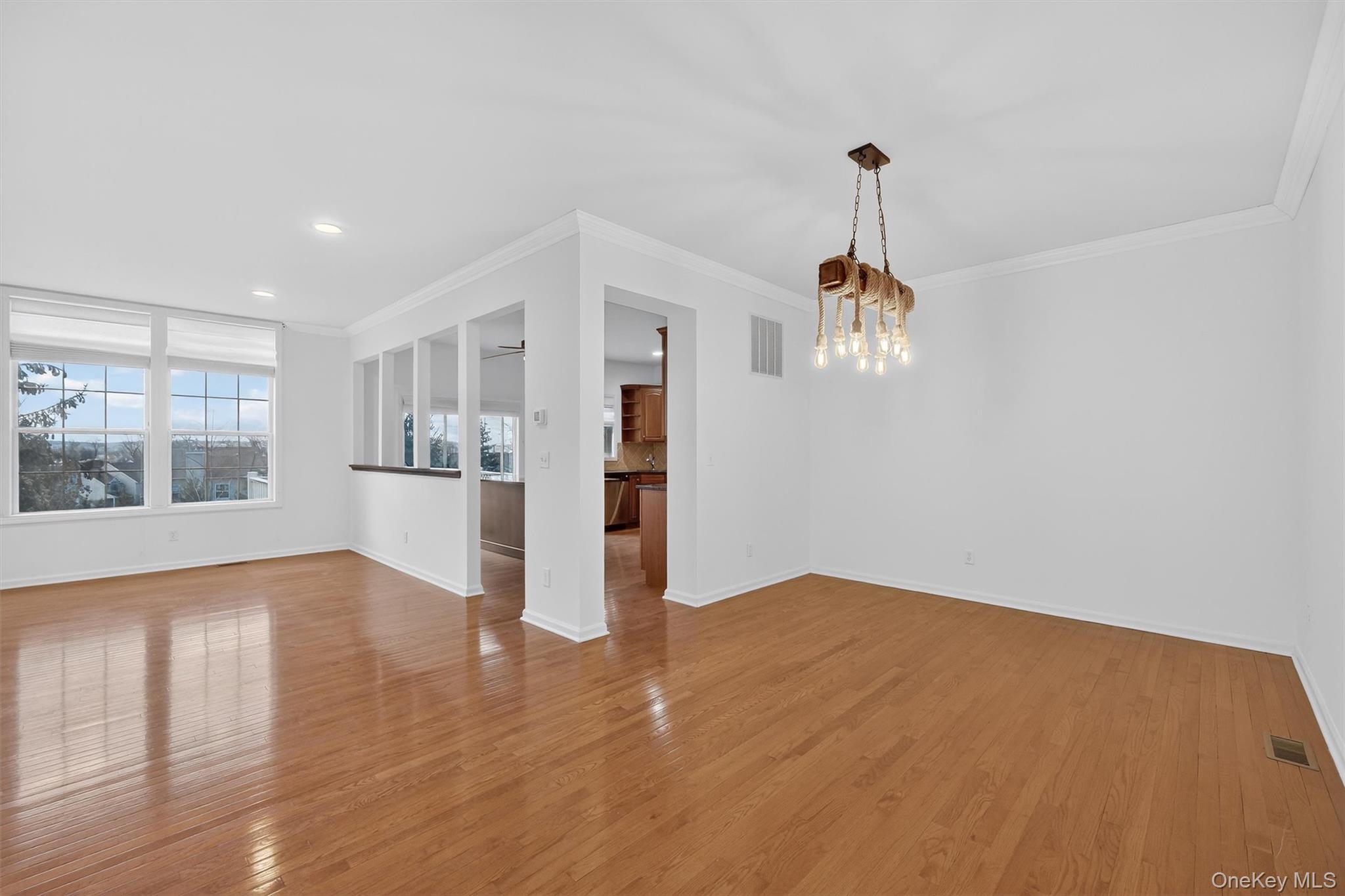 #6 photo, 5 Clearwater Court, Beacon , NY 12508