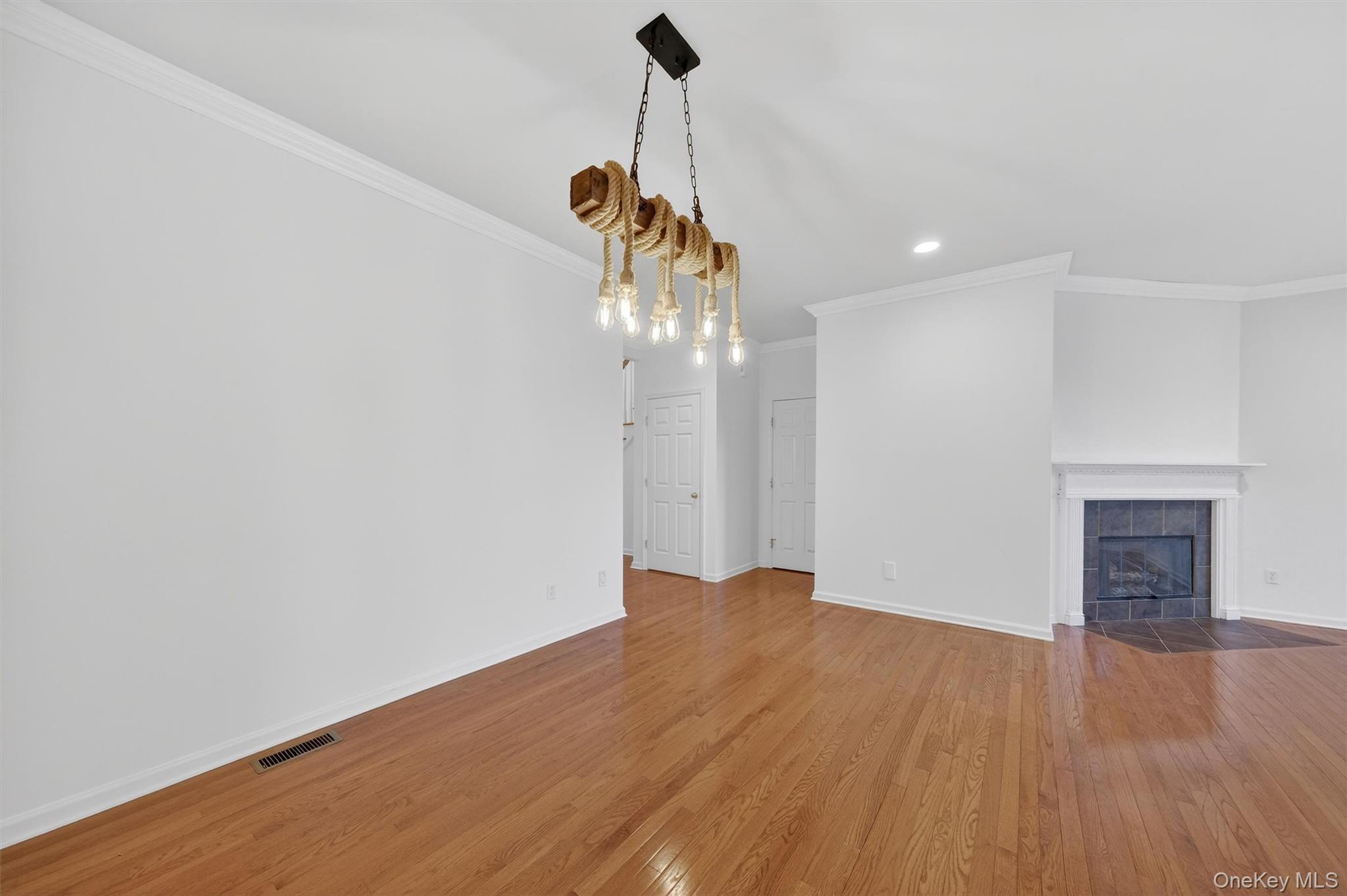 #8 photo, 5 Clearwater Court, Beacon , NY 12508