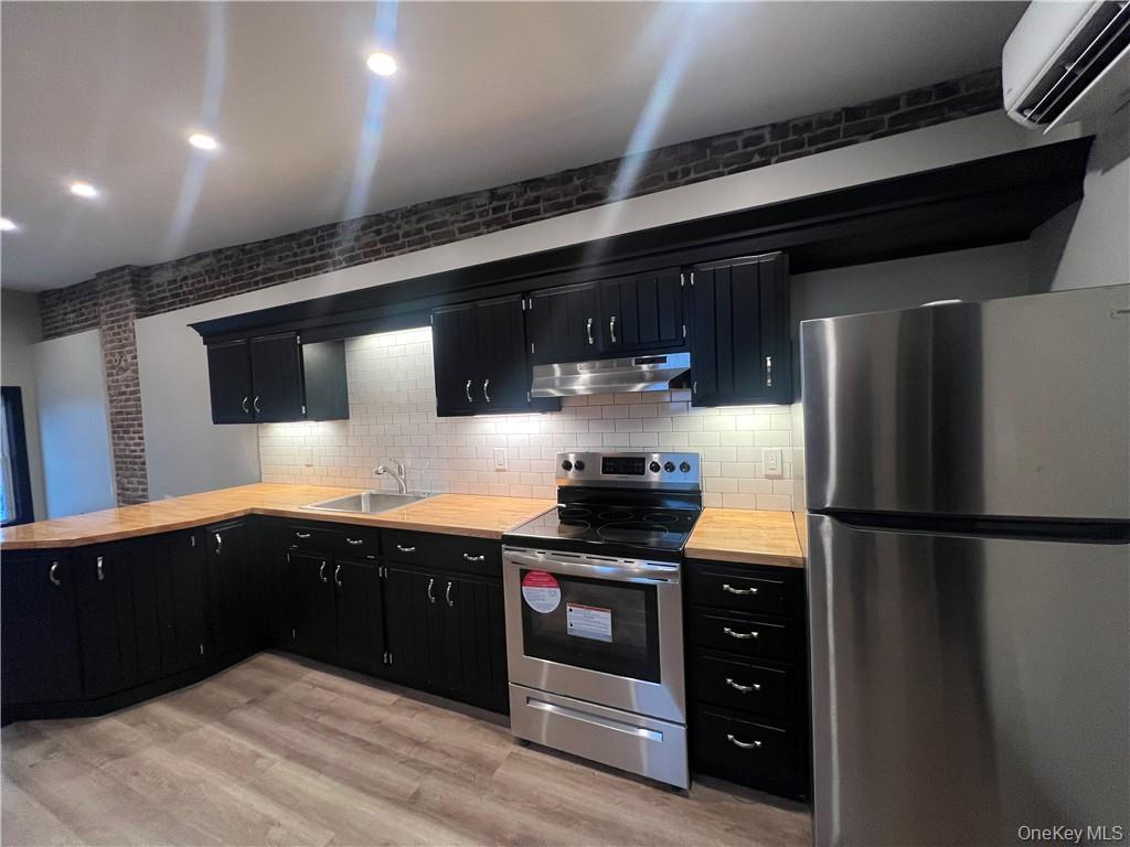 #3 photo, 30 Henry Street, Middletown , NY 10940