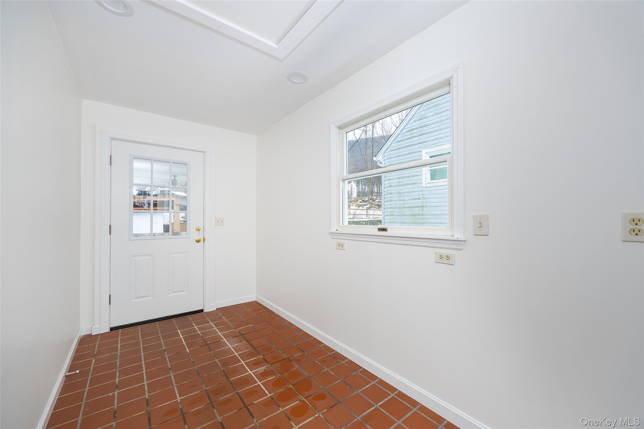 #16 photo, 28 Howland Avenue, Beacon , NY 12508