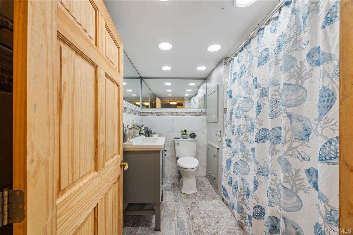 #19 photo, 2953 Harding Avenue, ब्रोंक्स Bronx , NY 10465