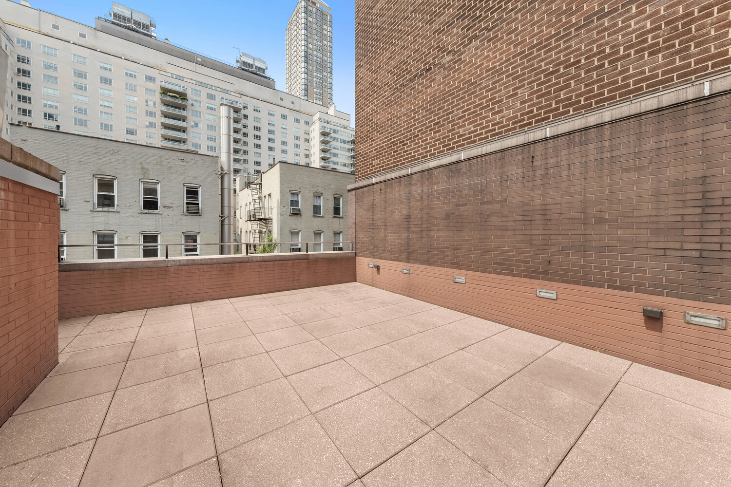 #18 photo, 238 E 67TH Street, מנהטן Lenox Hill , NY 10065