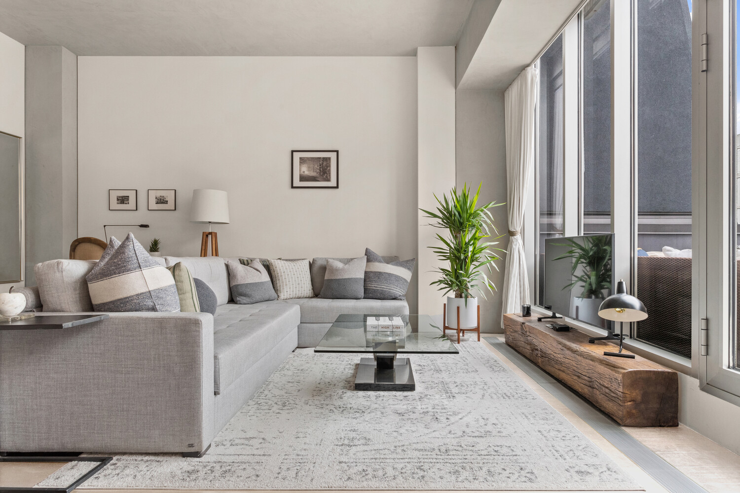 #1 photo, 519 W 23RD Street, מנהטן Chelsea , NY 10011