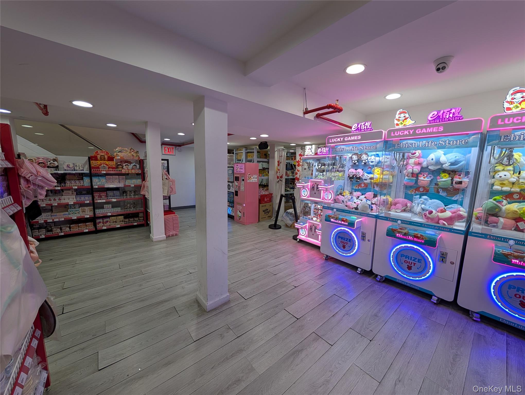 #8 photo, 40-48 Main Street, Flushing , NY 11354