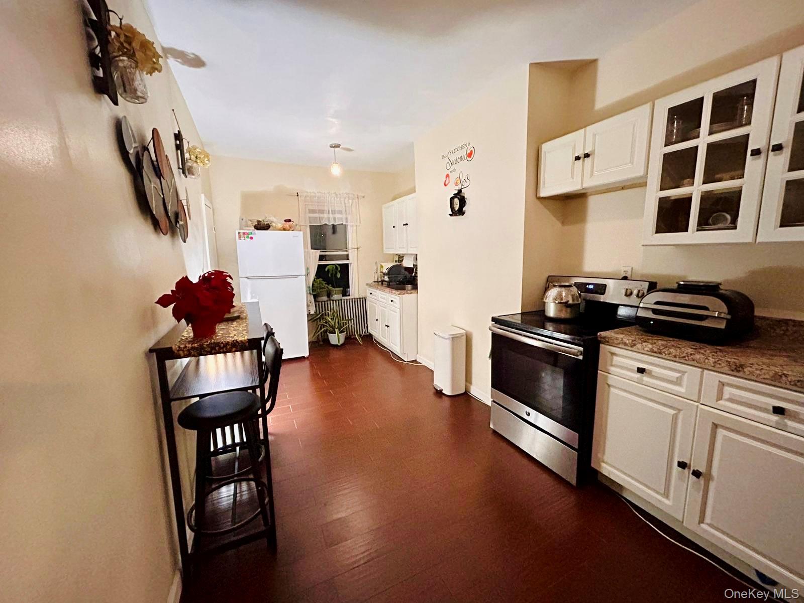 #12 photo, 25 Marconi, Brooklyn , NY 11233