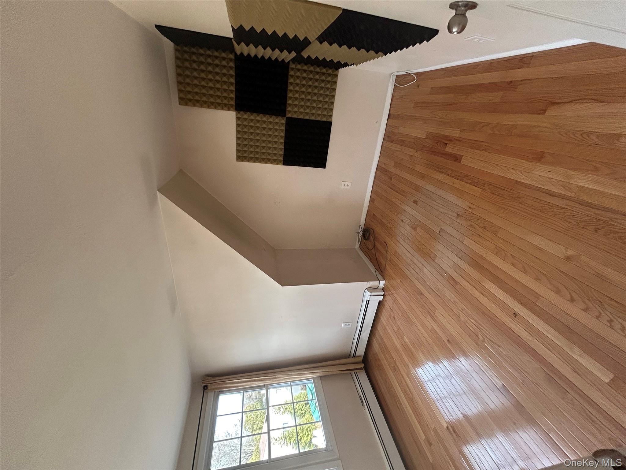 #2 photo, 7 Grange Street, सफ़ोक काउंटी Huntington , NY 11743