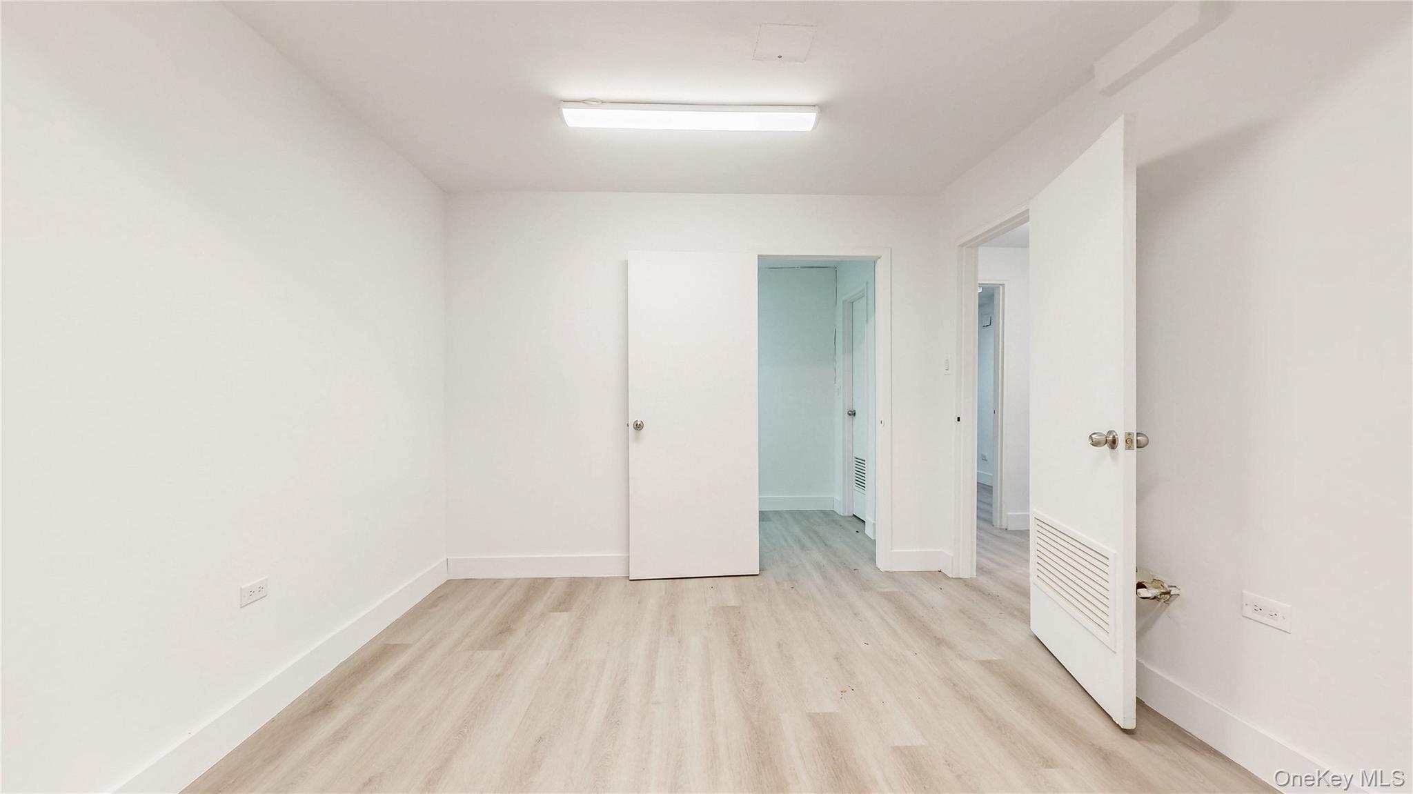 #19 photo, 137-10 Franklin Avenue, Flushing , NY 11354