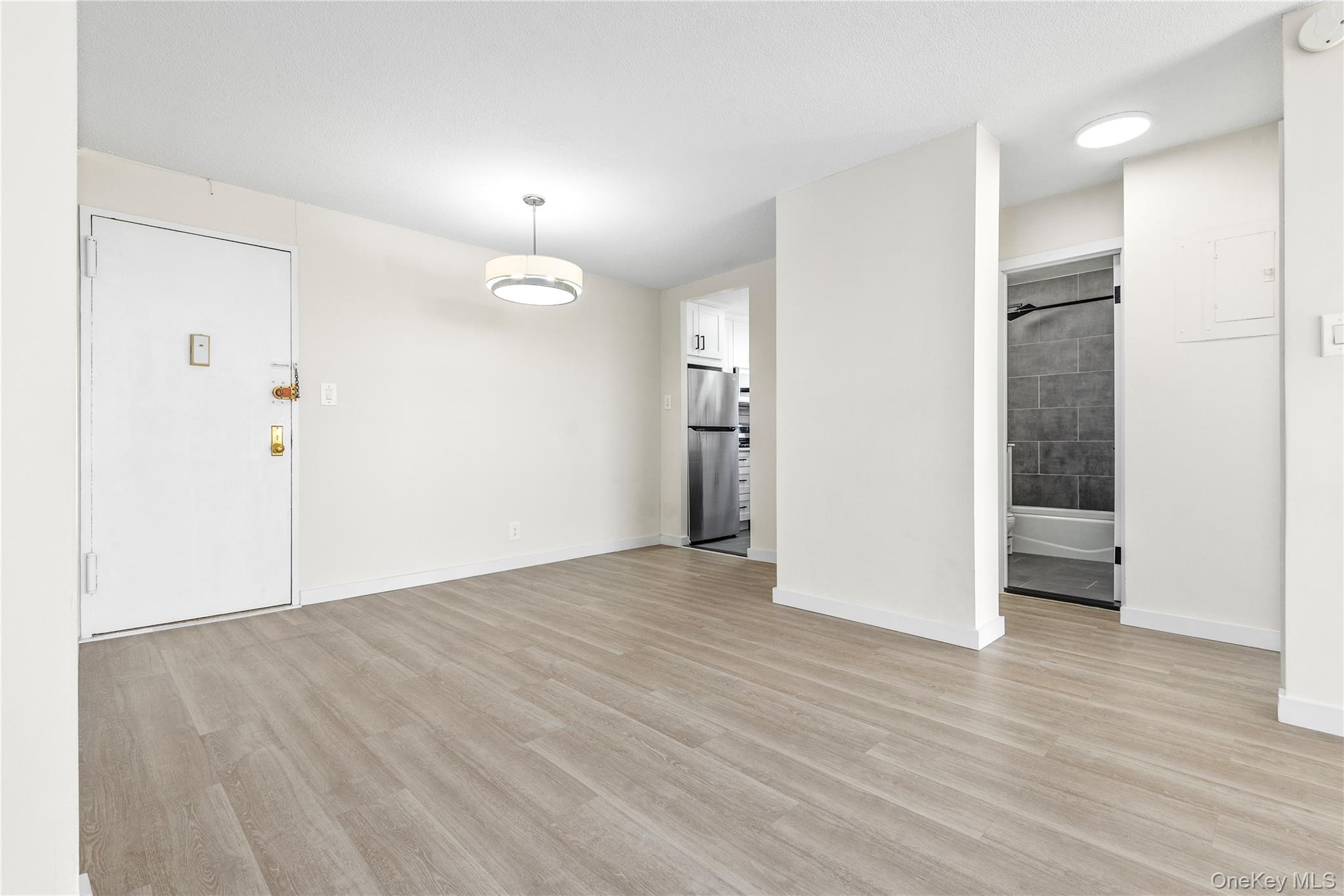 #14 photo, 118-18 Union Turnpike, Куинс ‖ Kew Gardens , NY 11415