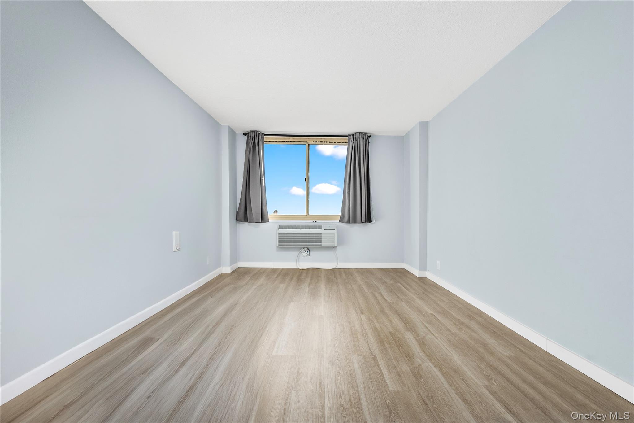 #19 photo, 118-18 Union Turnpike, Куинс ‖ Kew Gardens , NY 11415