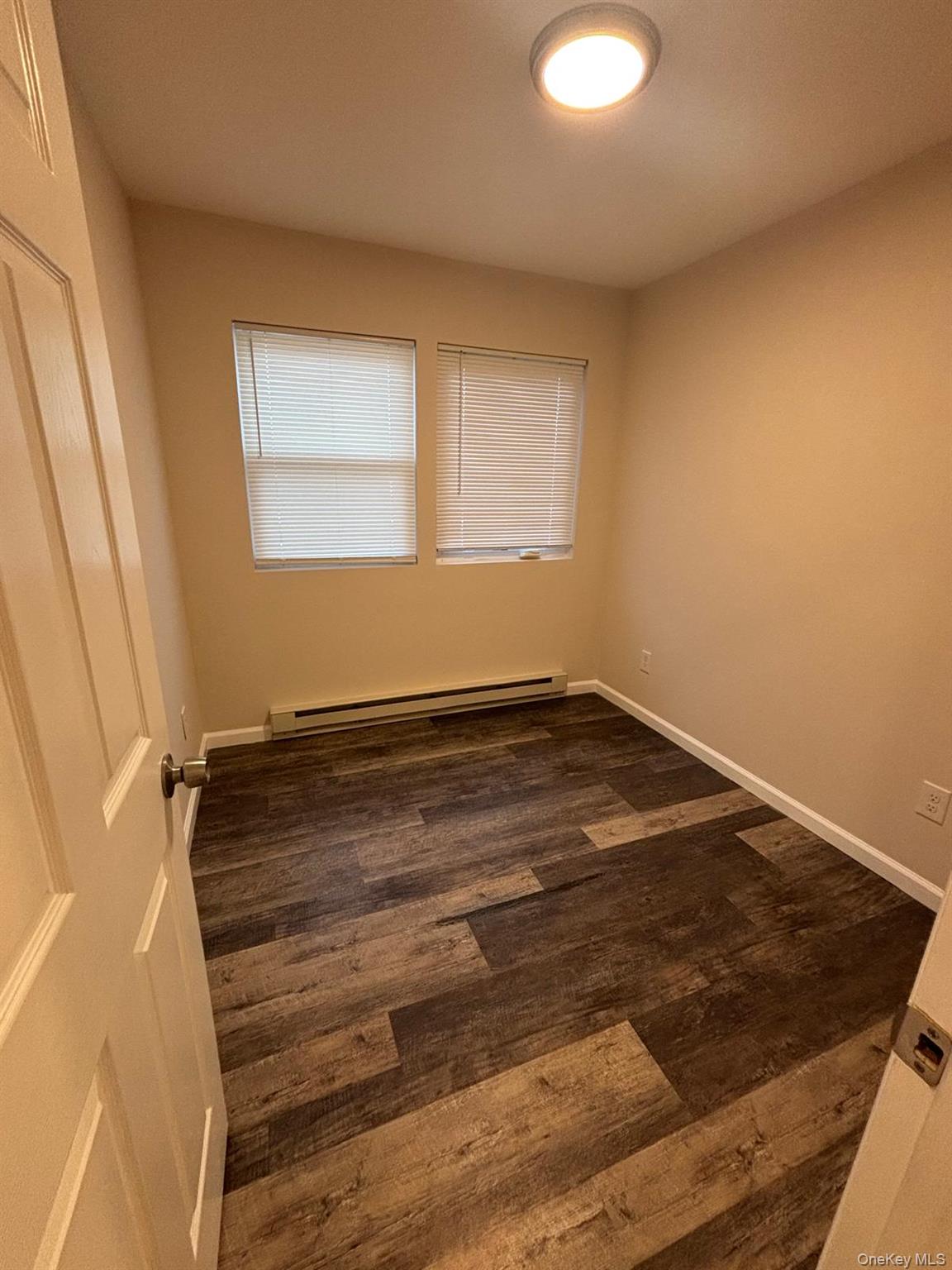 #12 photo, 855 Meade Avenue, सफ़ोक काउंटी Bellport , NY 11713