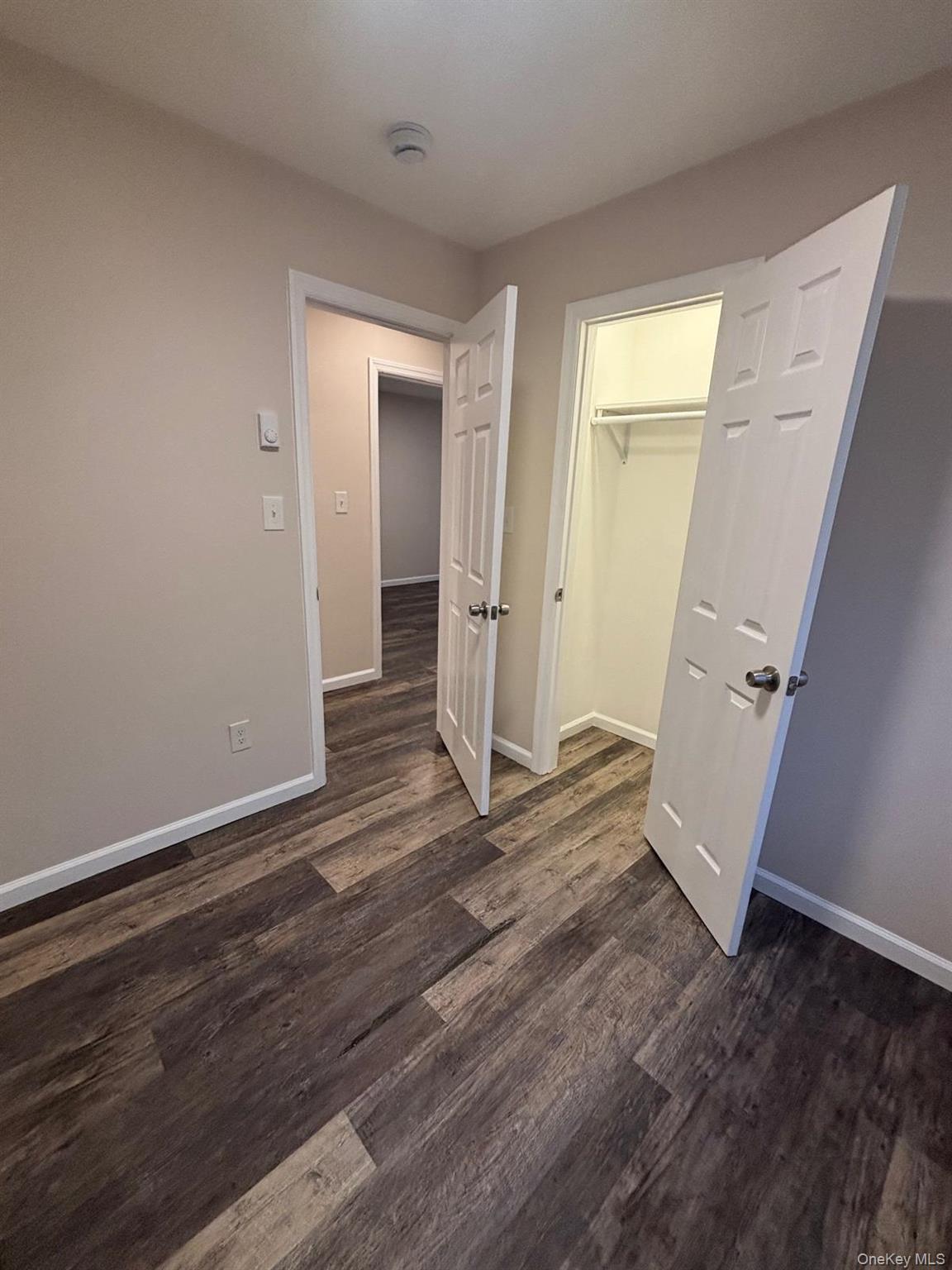 #13 photo, 855 Meade Avenue, सफ़ोक काउंटी Bellport , NY 11713