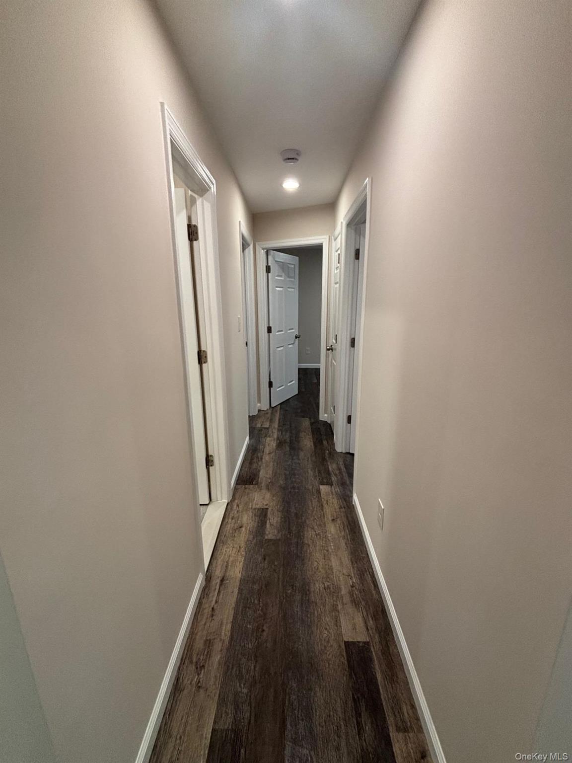 #9 photo, 855 Meade Avenue, सफ़ोक काउंटी Bellport , NY 11713