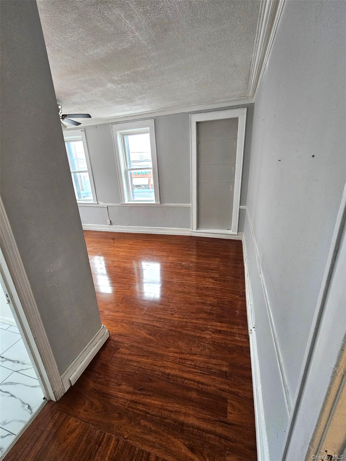 #9 photo, 2426-2428 Grand Avenue, Baldwin , NY 11510