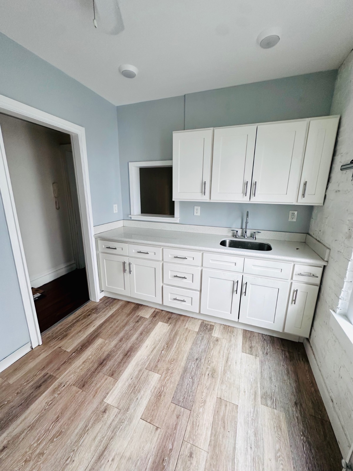 #4 photo, 323 Marine Ave, #3A, ब्रुकलीन Fort Hamilton/ Bay Ridge , NY 11209