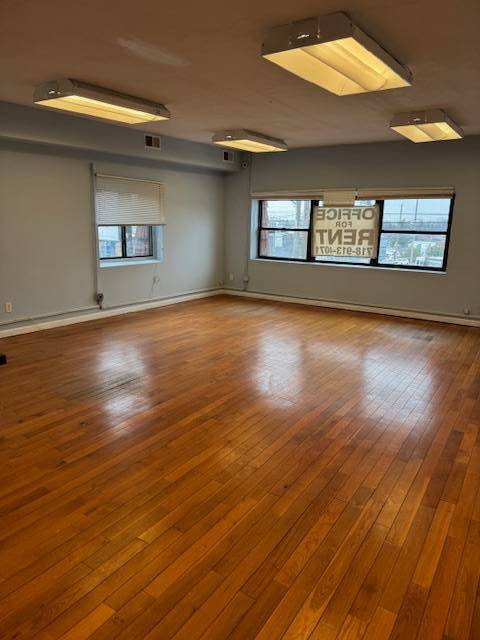 #2 photo, 207  Old Town Rd, Staten Island , NY 10305