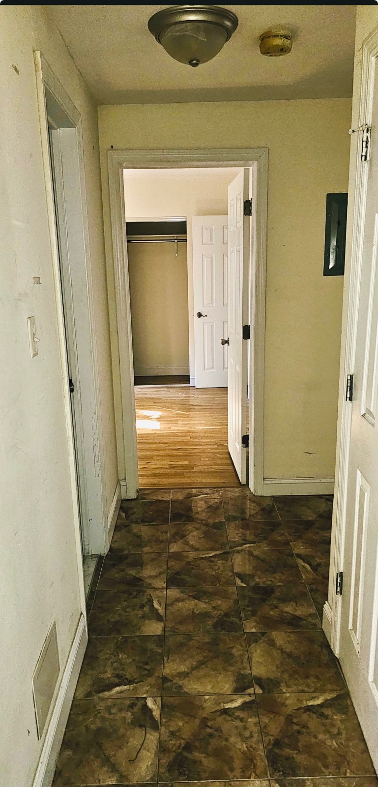 #6 photo, 4 St James St, #1J, Kingston NY , NY 12401