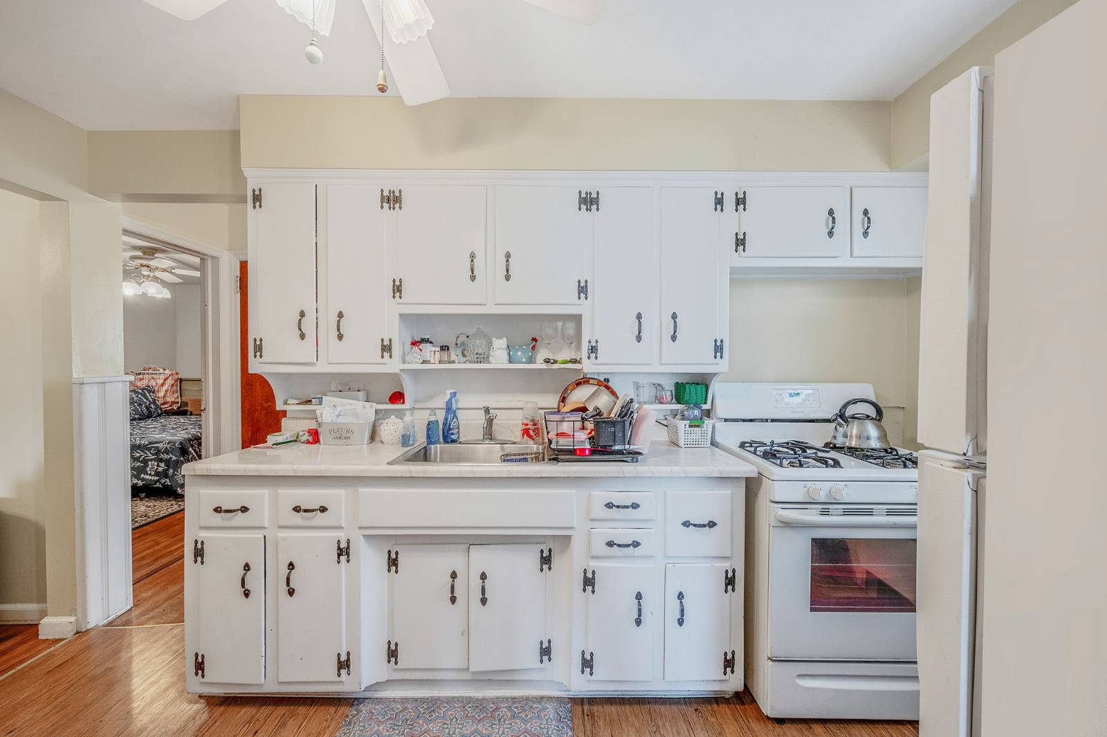 #20 photo, 34 Meyer Avenue, Valley Stream , NY 11580