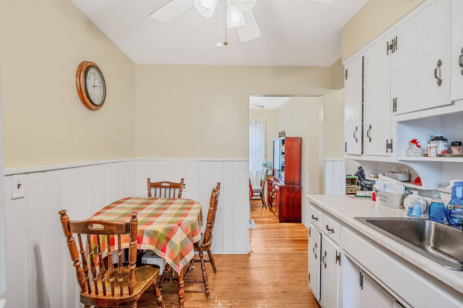 #21 photo, 34 Meyer Avenue, Valley Stream , NY 11580