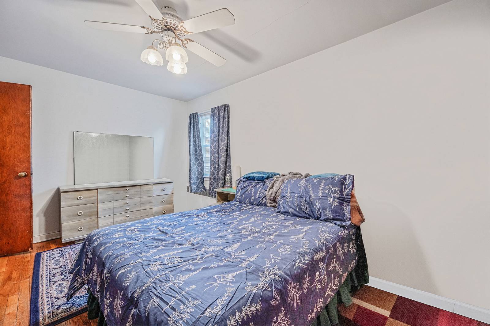 #25 photo, 34 Meyer Avenue, Valley Stream , NY 11580